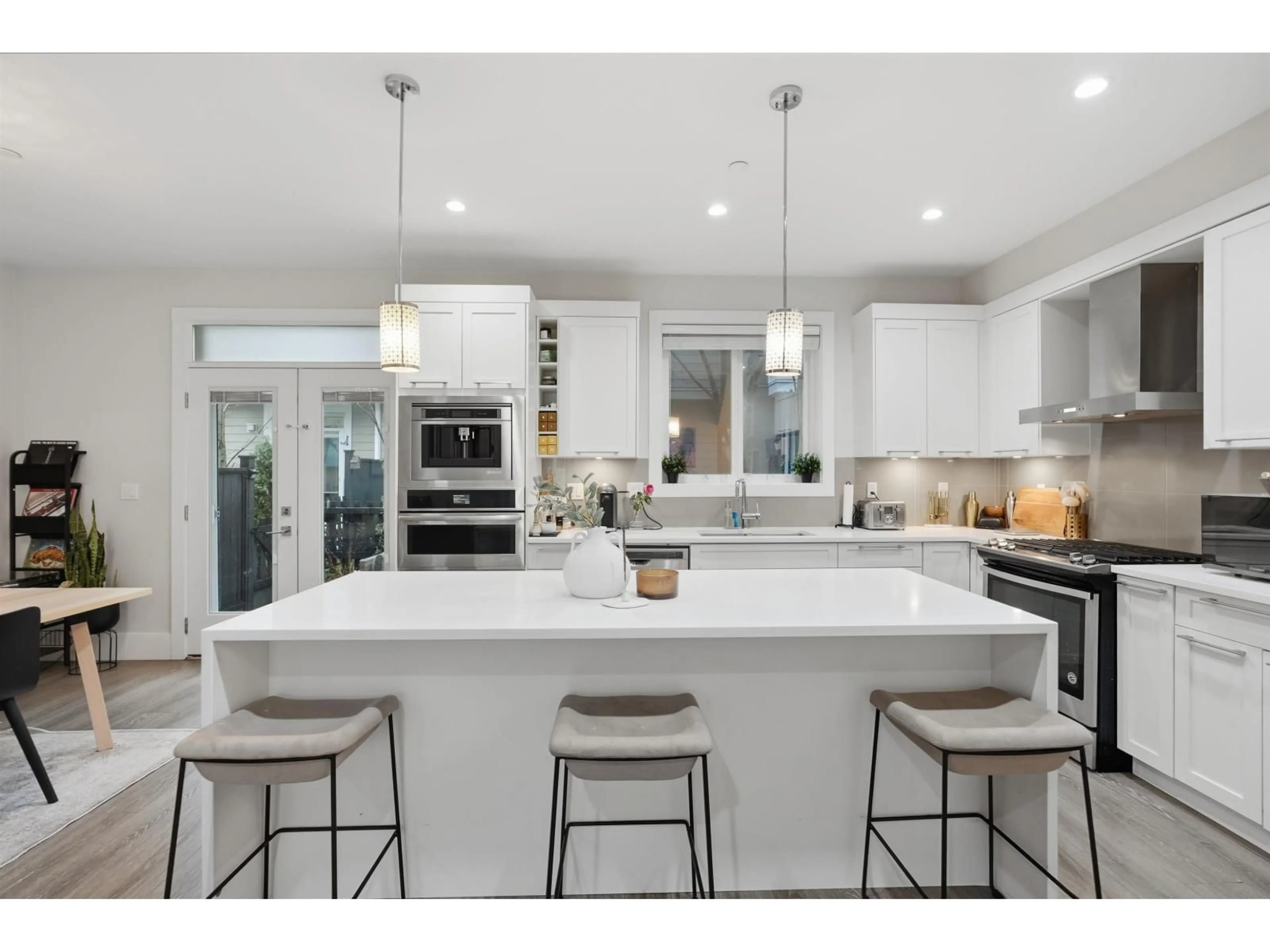 Open concept kitchen, ceramic/tile floor for 39 - 7665 209 STREET, Langley British Columbia V2Y0V2