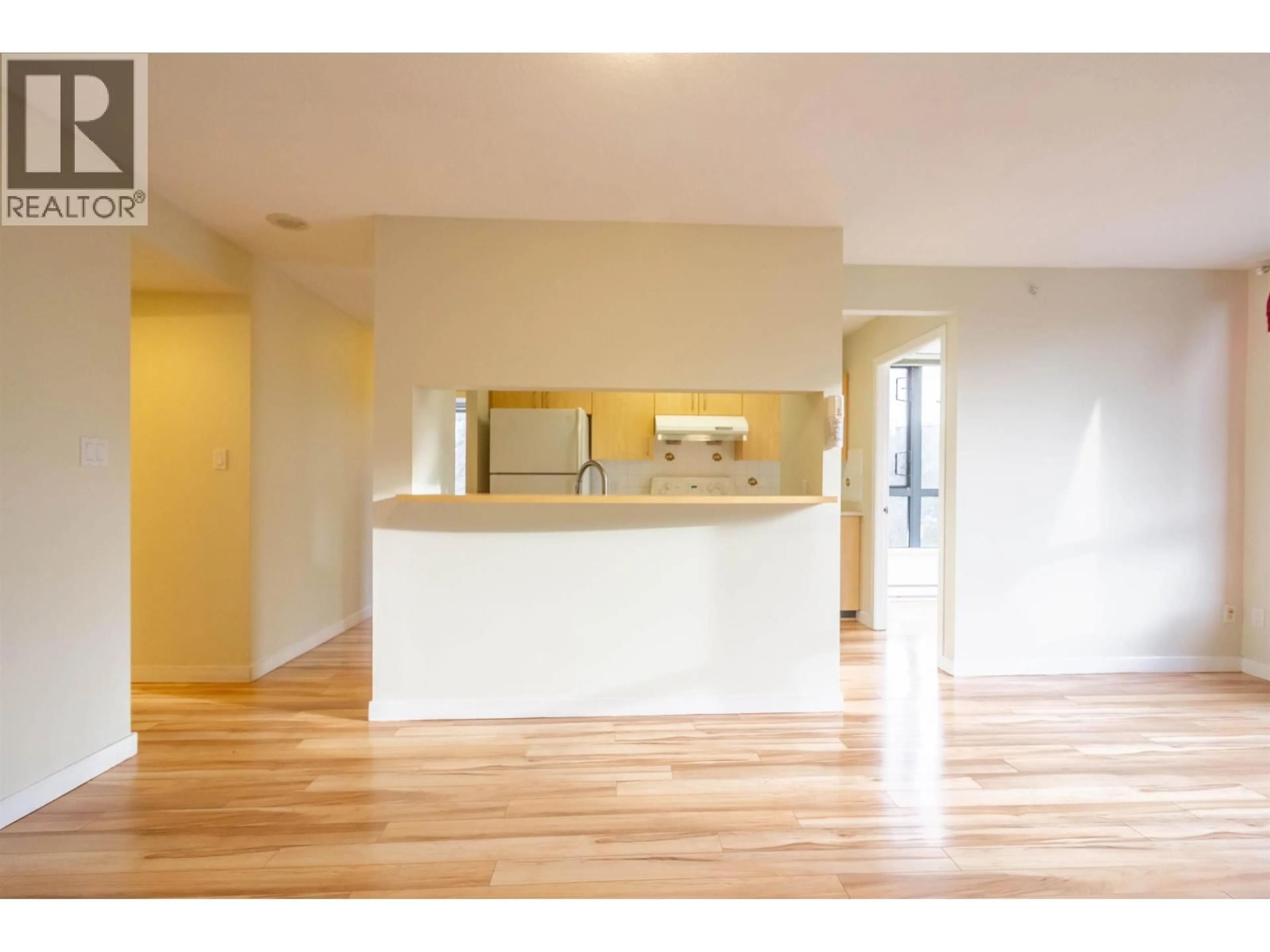 Unknown for 305 - 3588 CROWLEY DRIVE, Vancouver British Columbia V5R6H3