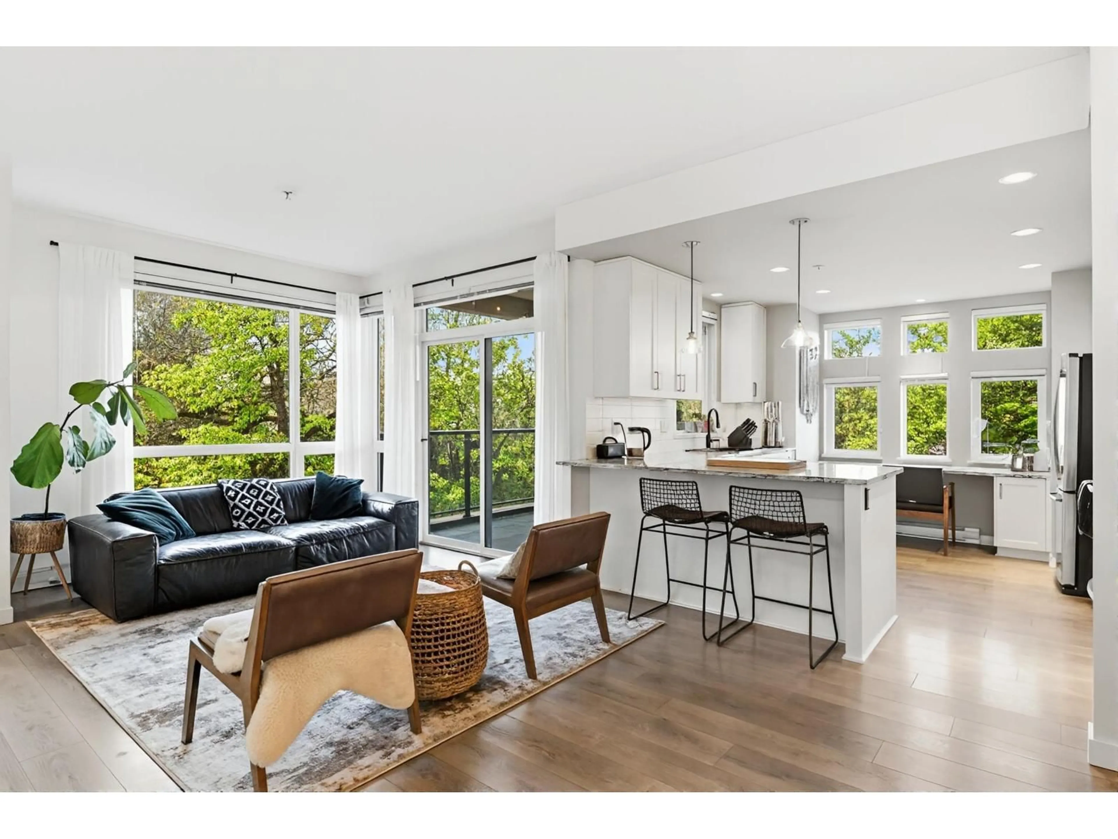 Open concept kitchen, unknown for 116 - 2238 WHATCOM ROAD, Abbotsford British Columbia V3G0E6