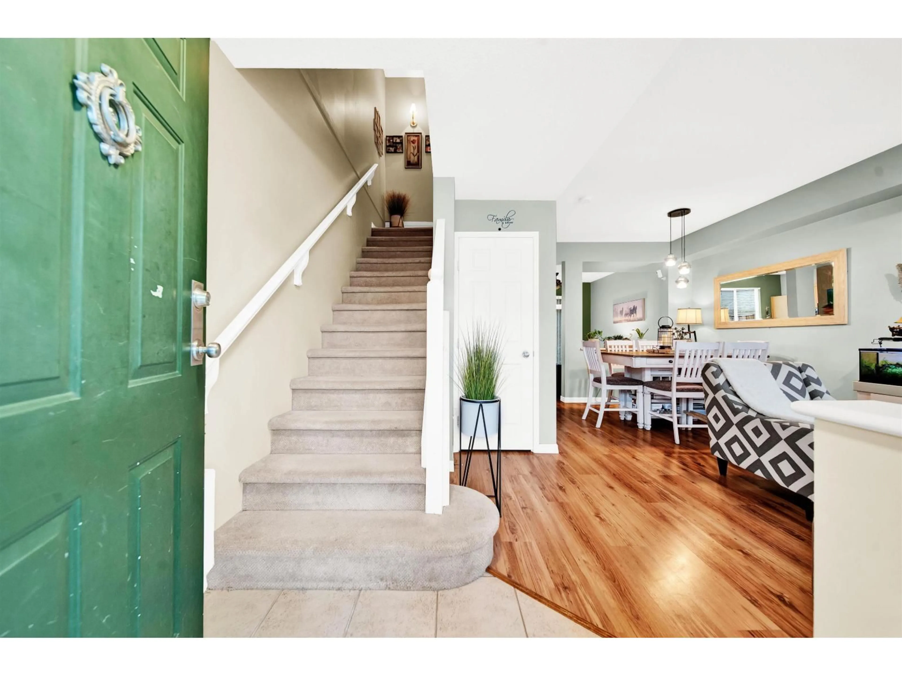 Indoor entryway for 74 - 6465 184A STREET, Surrey British Columbia V3S8X9