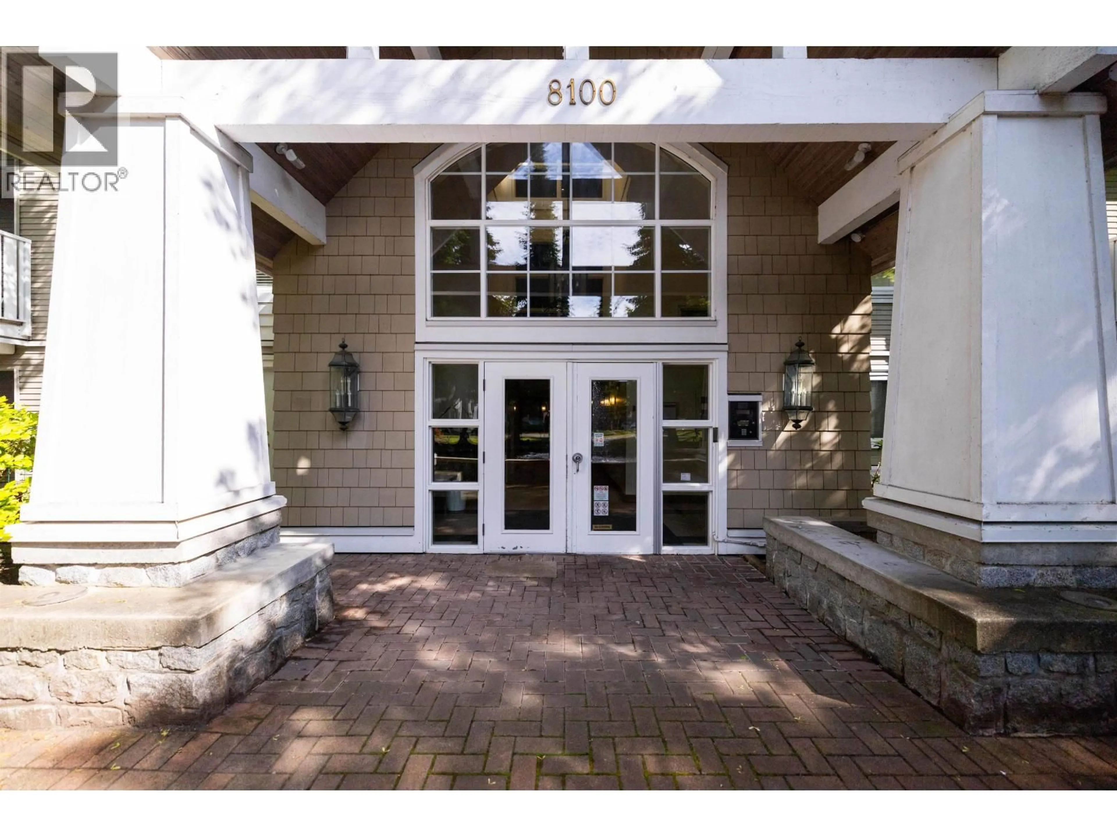 Indoor foyer for 208 - 8100 JONES ROAD, Richmond British Columbia V6Y4B1