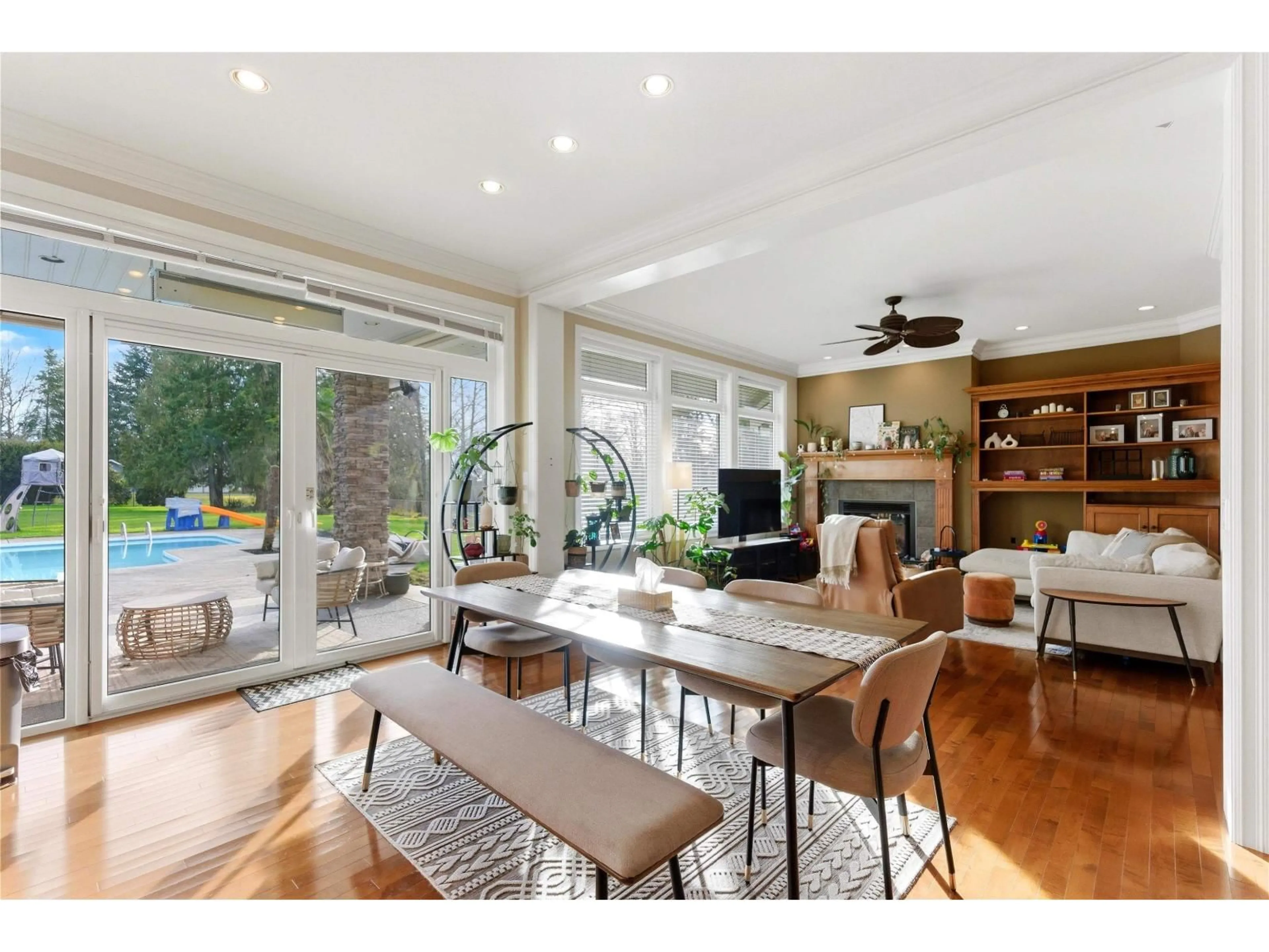 Open concept kitchen, wood/laminate floor for 20326 74B AVENUE, Surrey British Columbia V2Y1V4