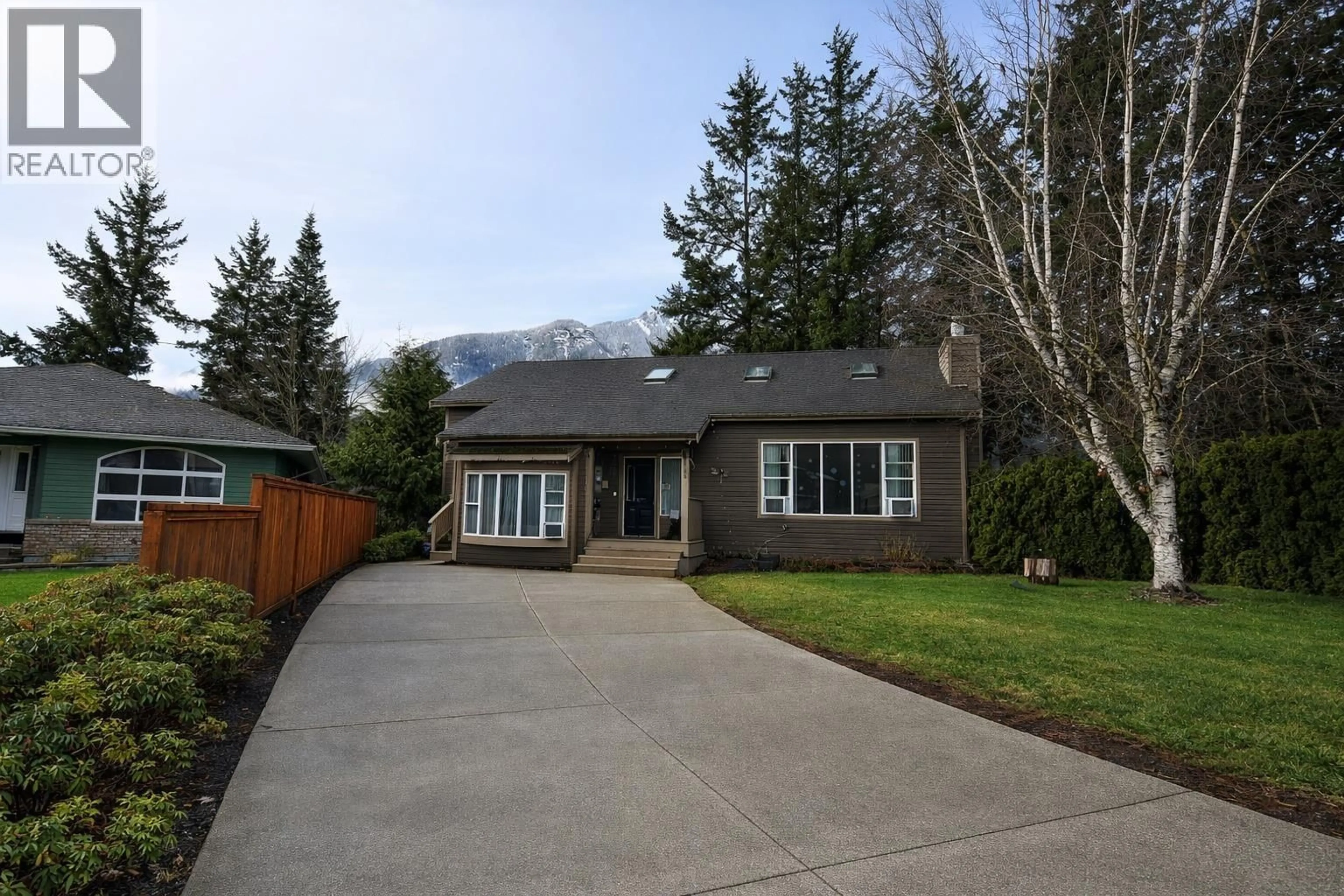 Unknown for 1009 CYPRESS PLACE, Squamish British Columbia V0N1H0