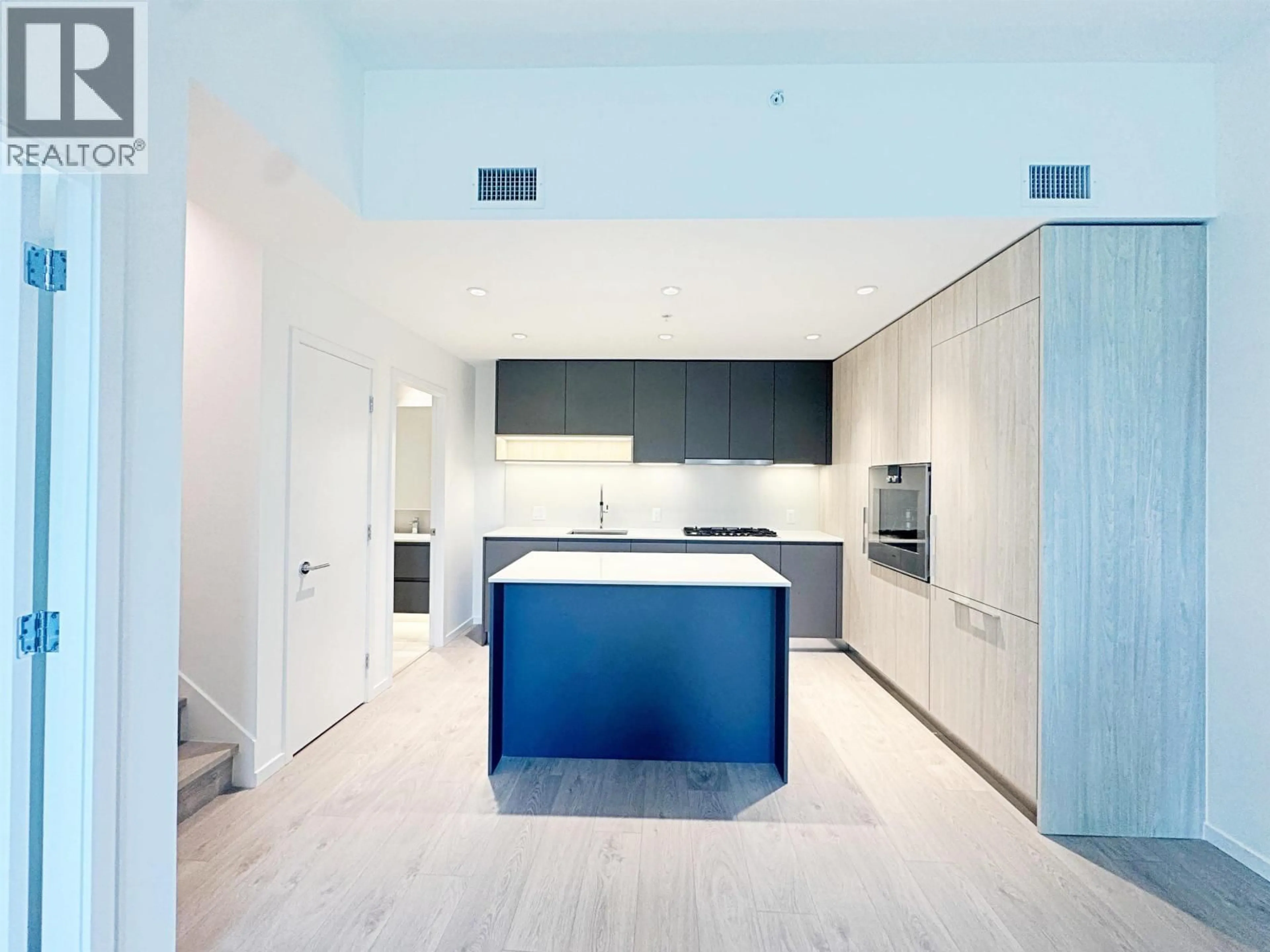 Contemporary kitchen, unknown for 2 - 6200 MINORU BOULEVARD, Richmond British Columbia V6Y0M9
