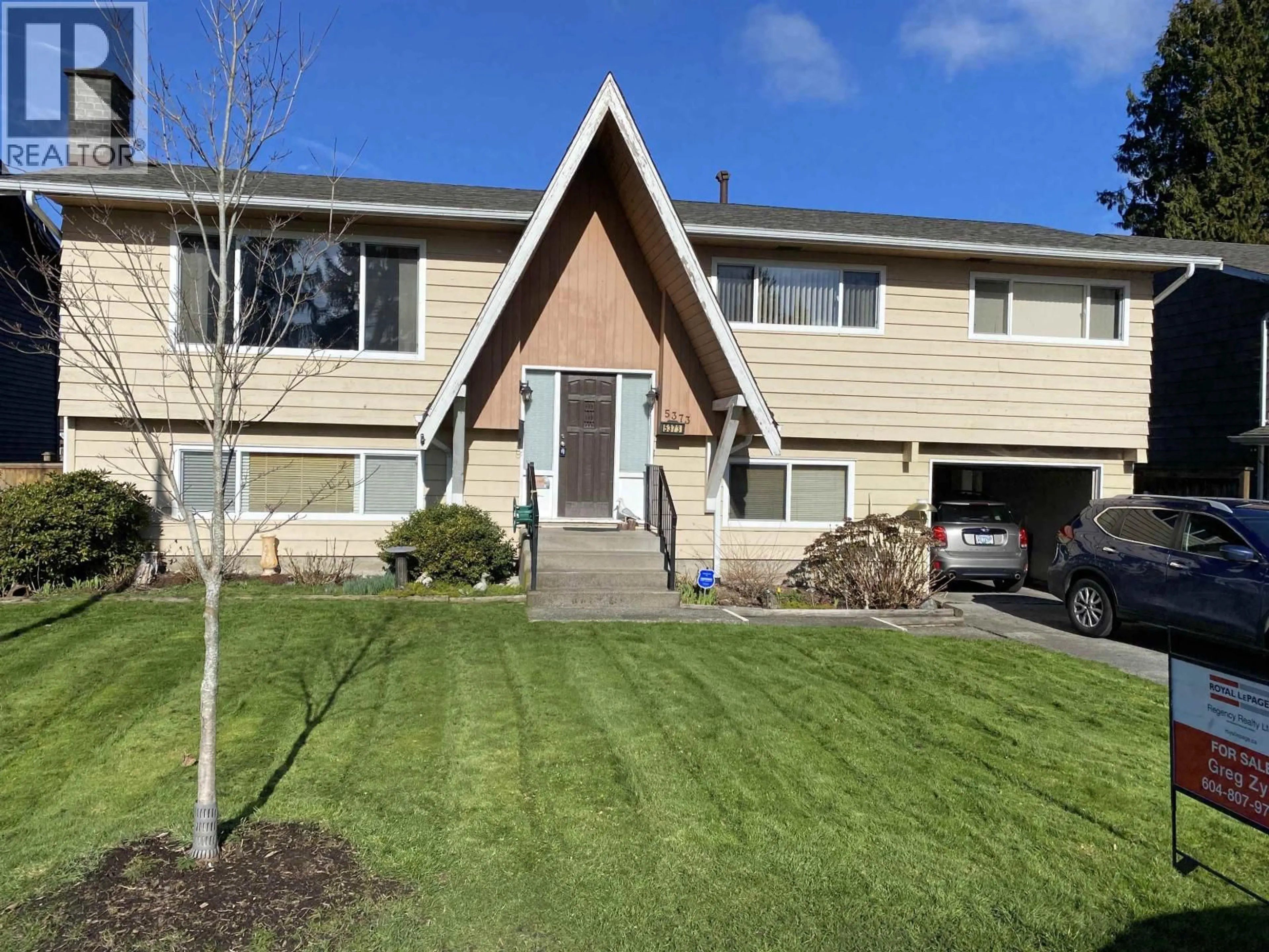 Home with vinyl exterior material, mountain view for 5373 MAPLE CRESCENT, Delta British Columbia V4K1G1