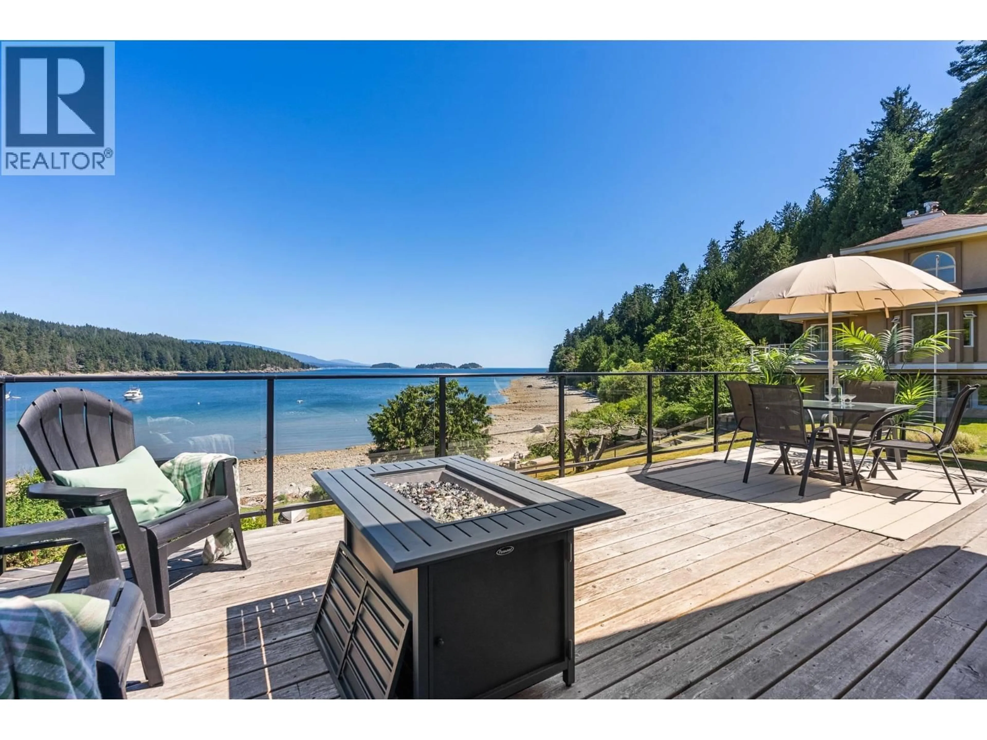Patio, water/lake/river/ocean view for 7653 REDROOFFS ROAD, Halfmoon Bay British Columbia V7Z1C4