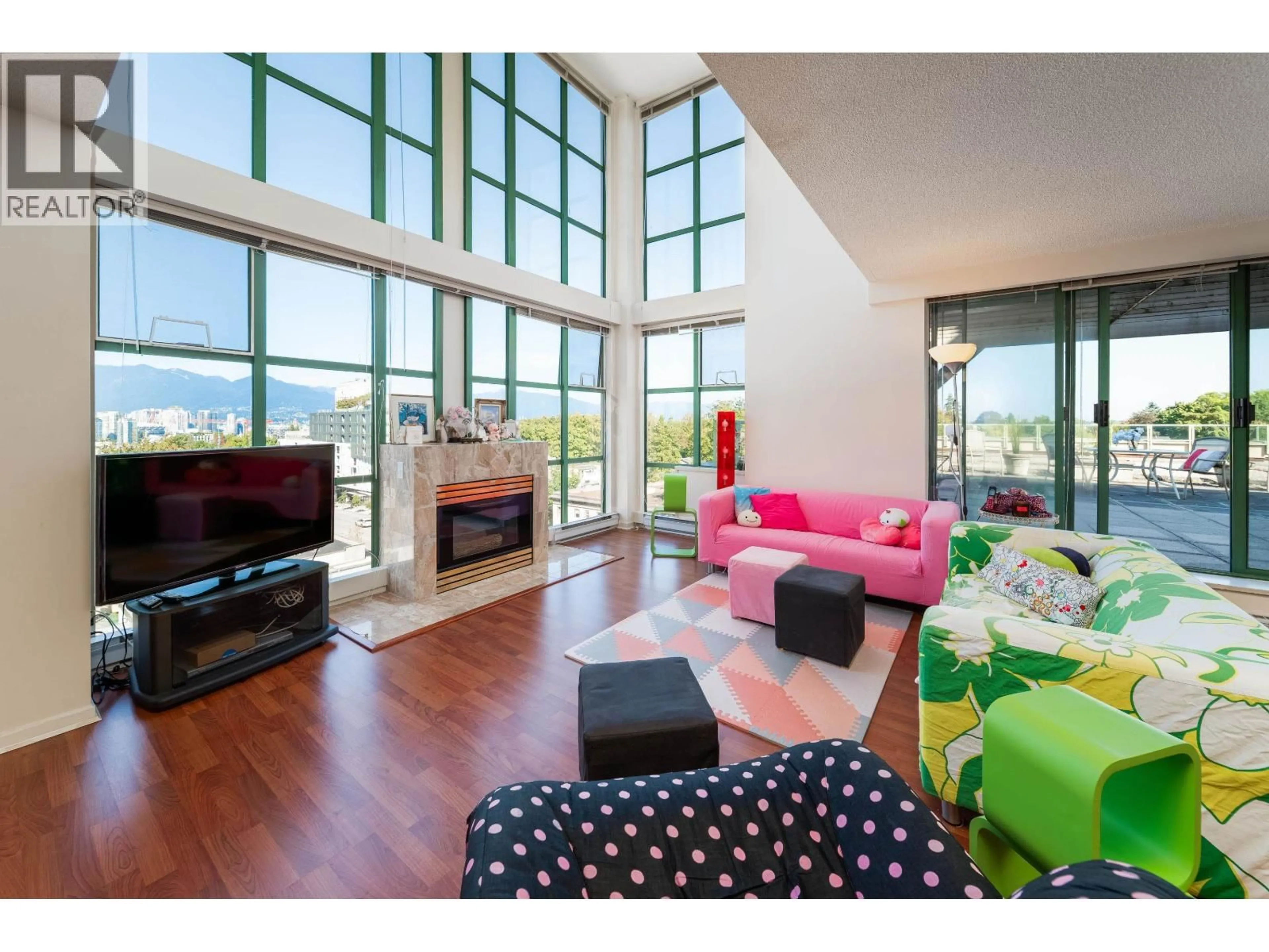 Living room with furniture, unknown for 804 - 518 14TH AVENUE, Vancouver British Columbia V5Z4N5