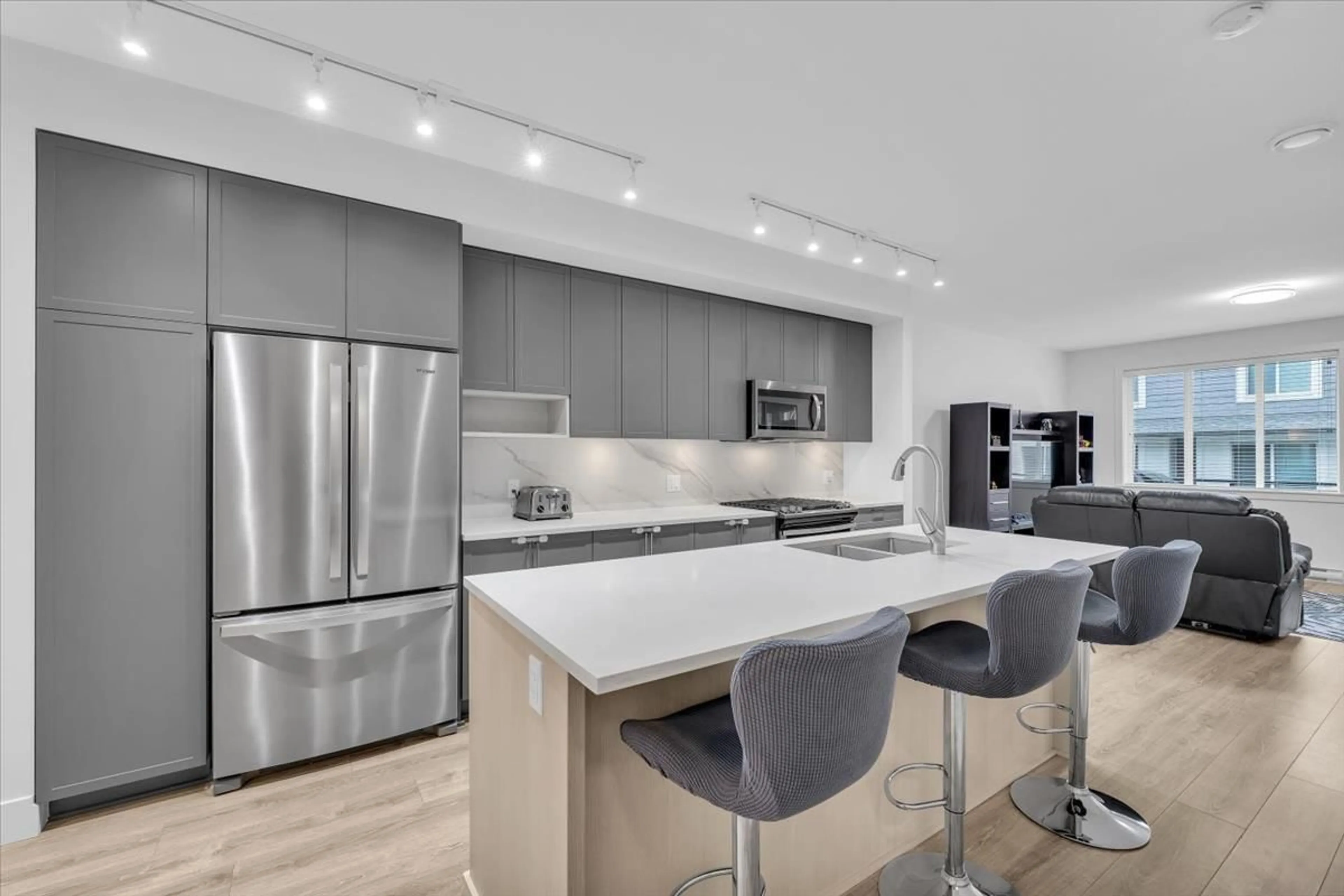 Open concept kitchen, unknown for 35 - 9718 161A STREET, Surrey British Columbia V4N6S7