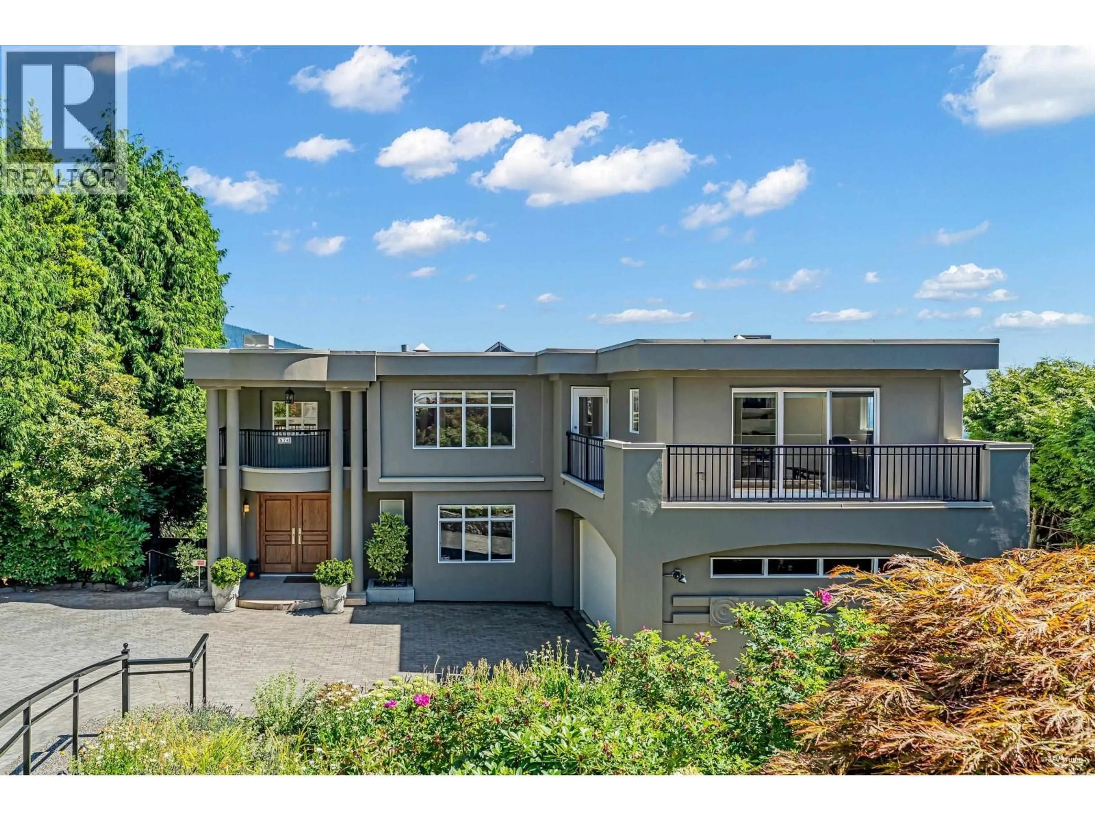 Unknown for 574 ST. ANDREWS PLACE, West Vancouver British Columbia V7S1V8