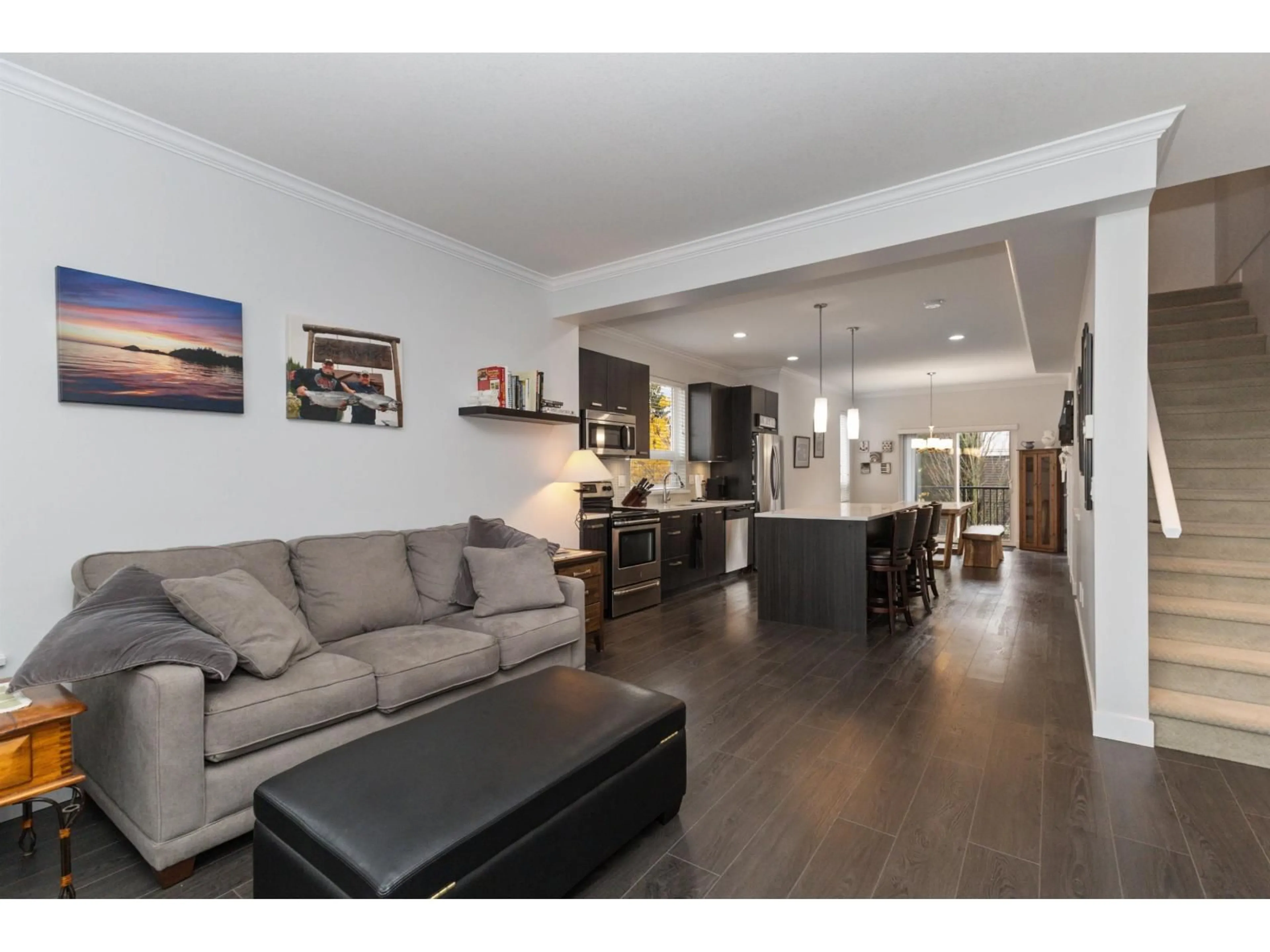 Open concept kitchen, wood/laminate floor for 126 - 5888 144TH STREET, Surrey British Columbia V3X0G8