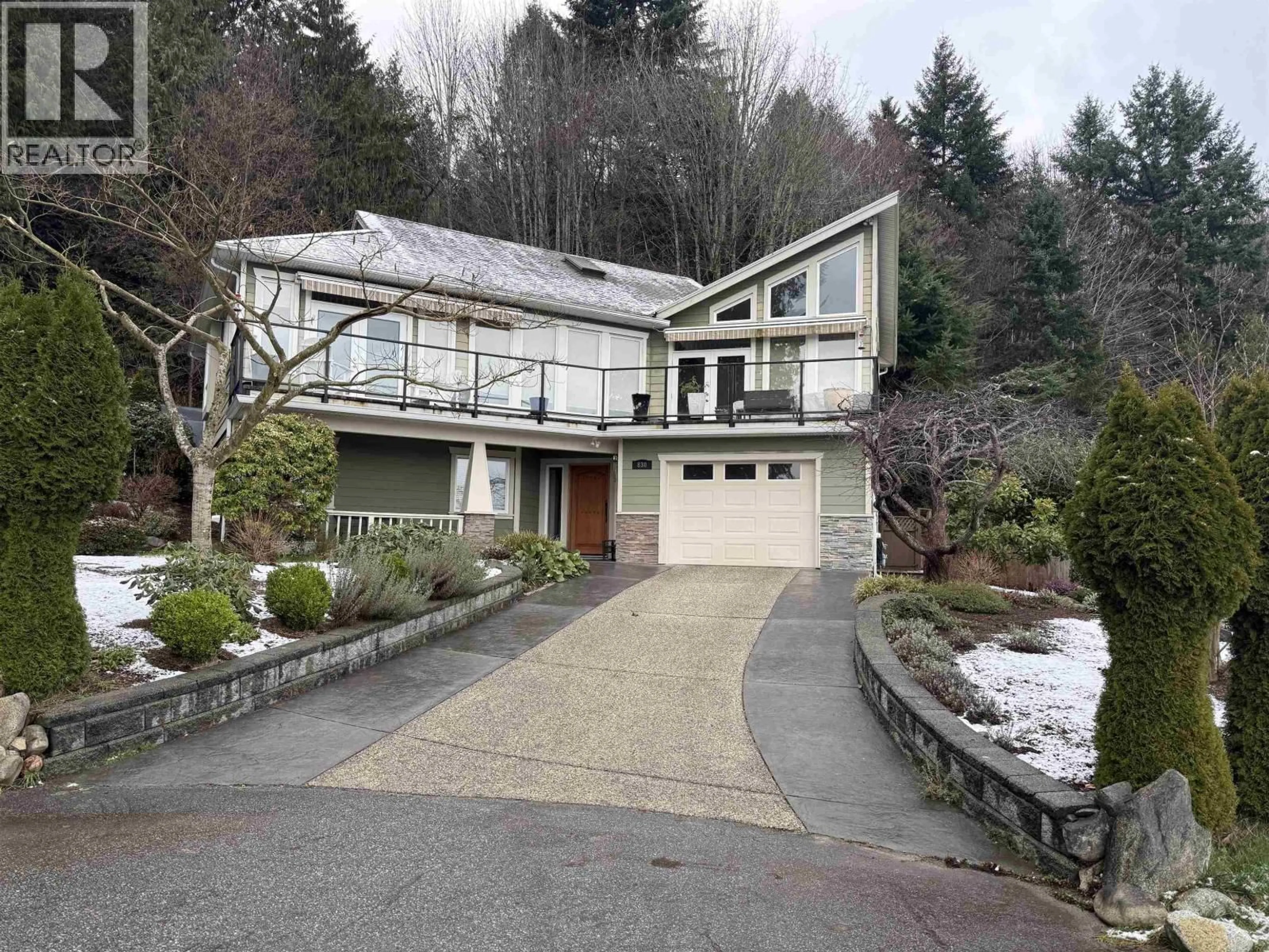 Home with vinyl exterior material, street for 830 BAYVIEW HEIGHTS ROAD, Gibsons British Columbia V0N1V8