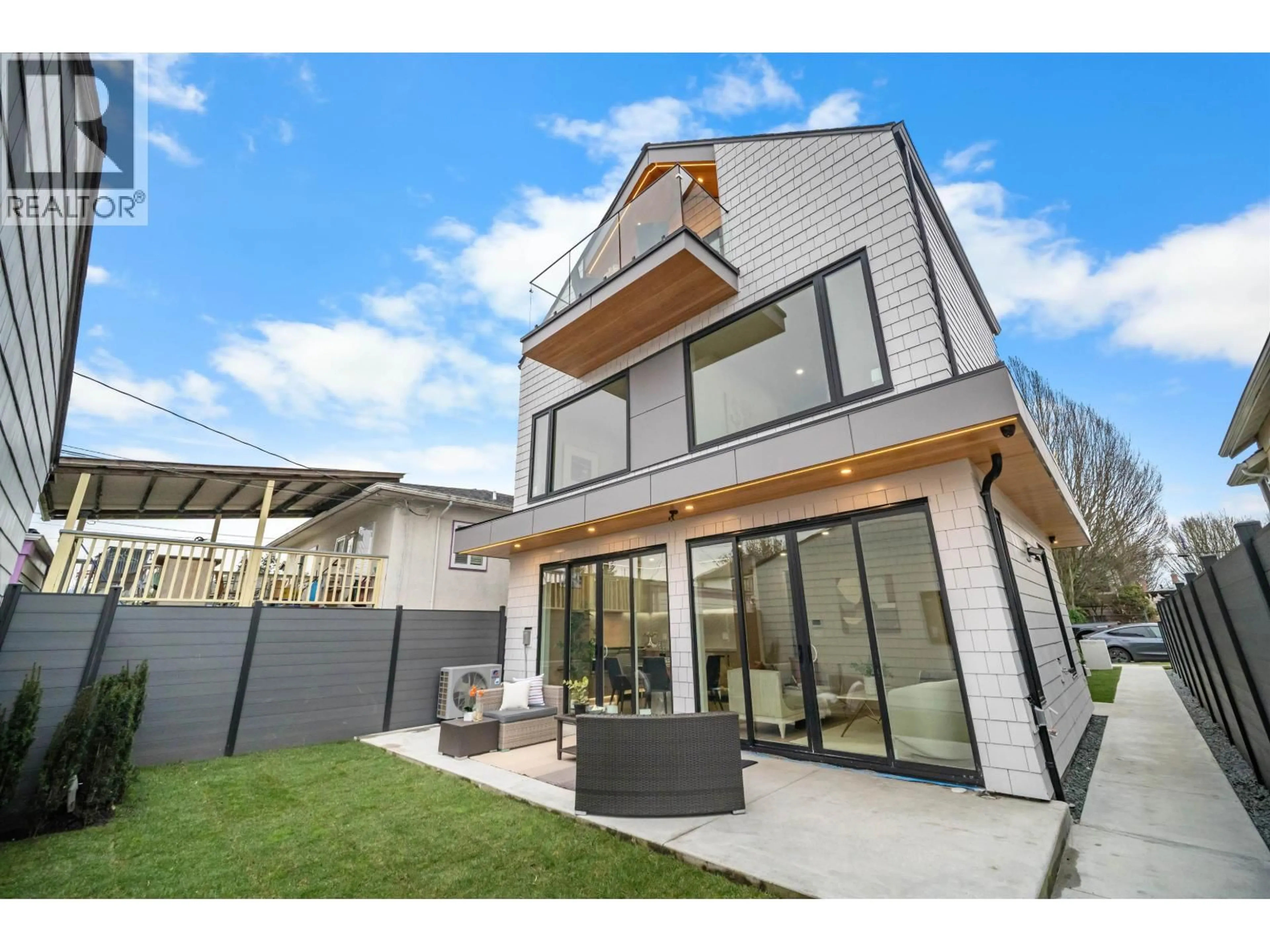 Home with brick exterior material, unknown for 2 - 5023 ROSS STREET, Vancouver British Columbia V5W3K6