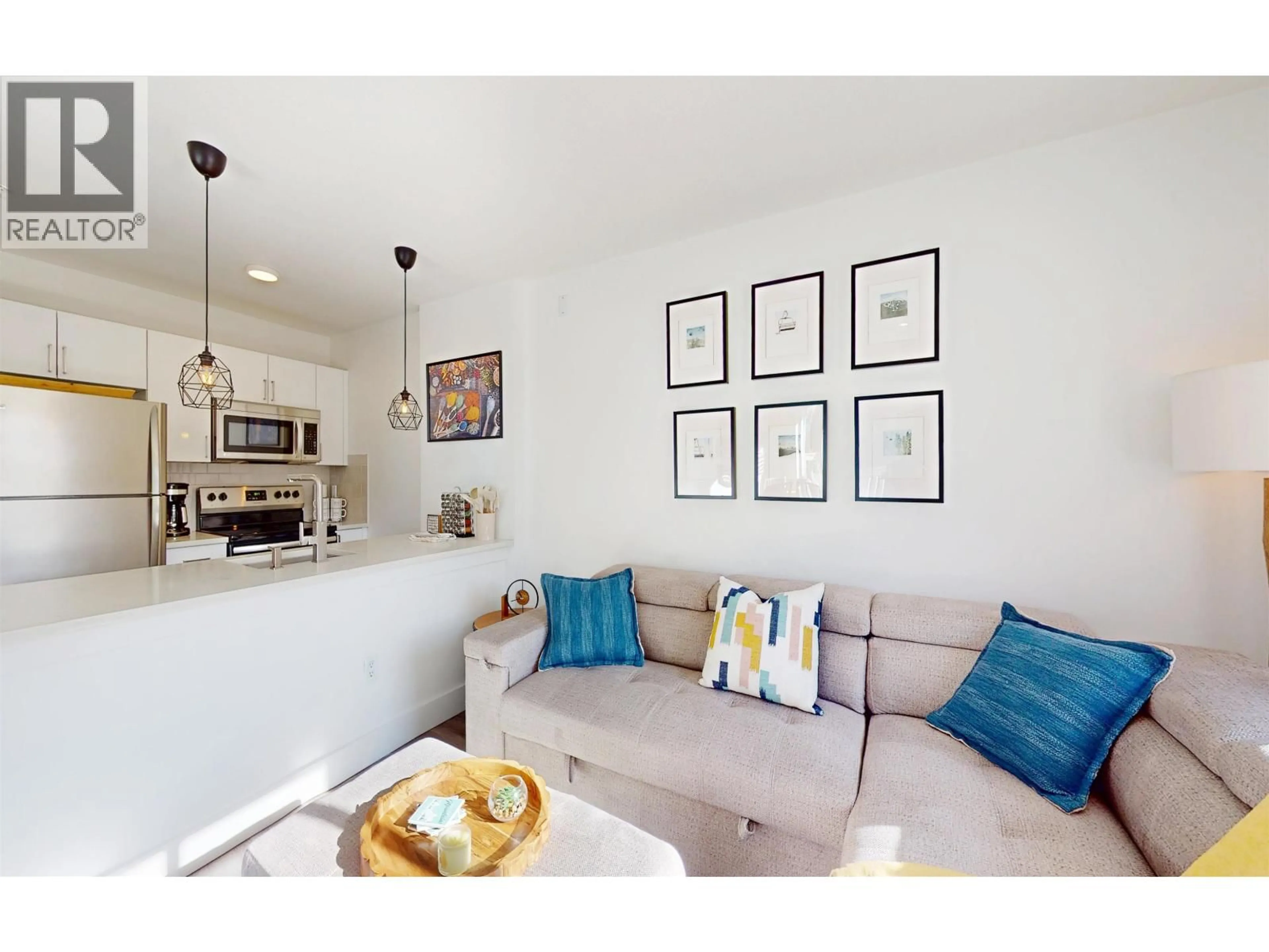 Living room with furniture, unknown for 449 - 4314 MAIN STREET, Whistler British Columbia V8E1A8