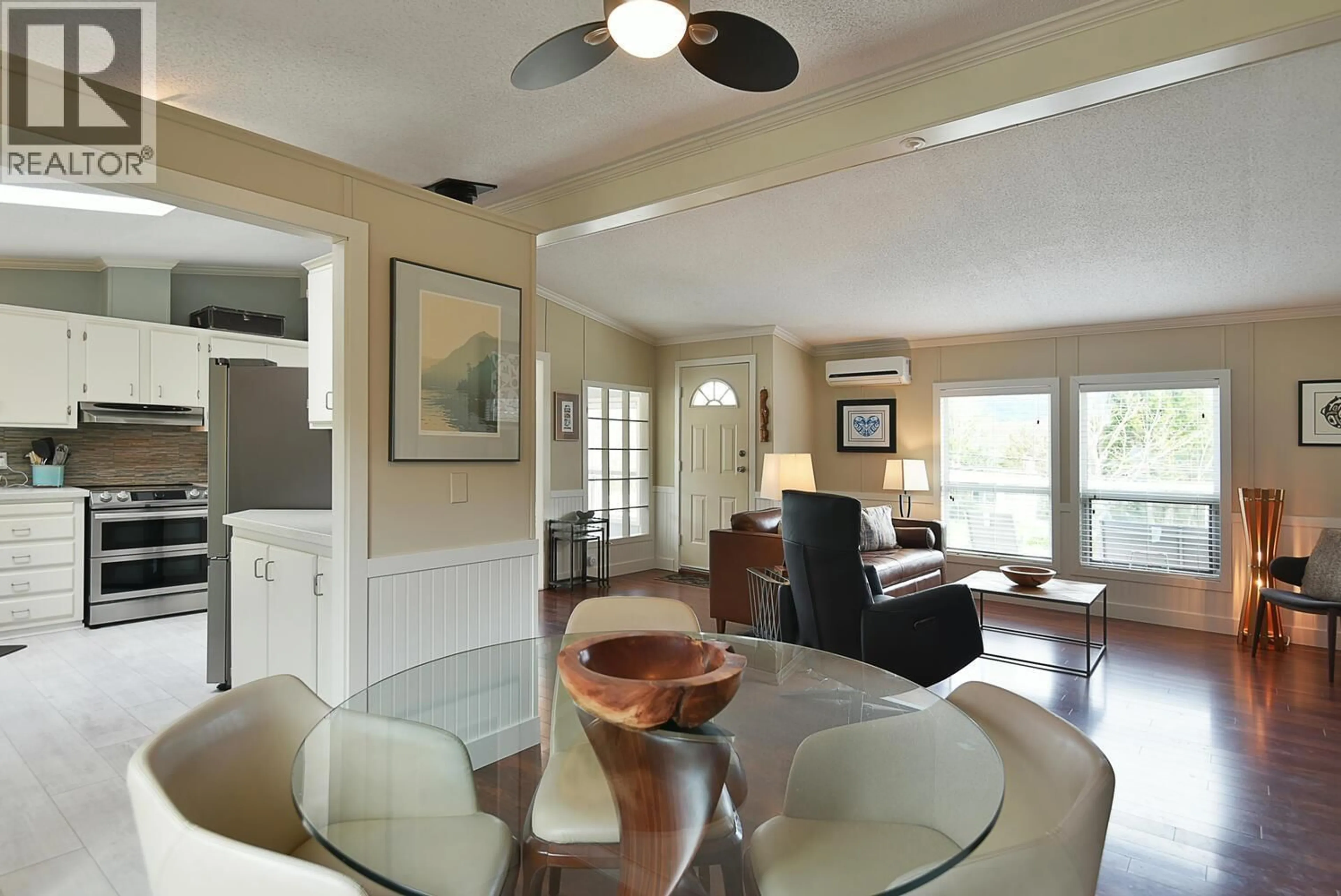 Dining room, unknown for 5987 HARBOUR WAY, Sechelt British Columbia V7Z0L6