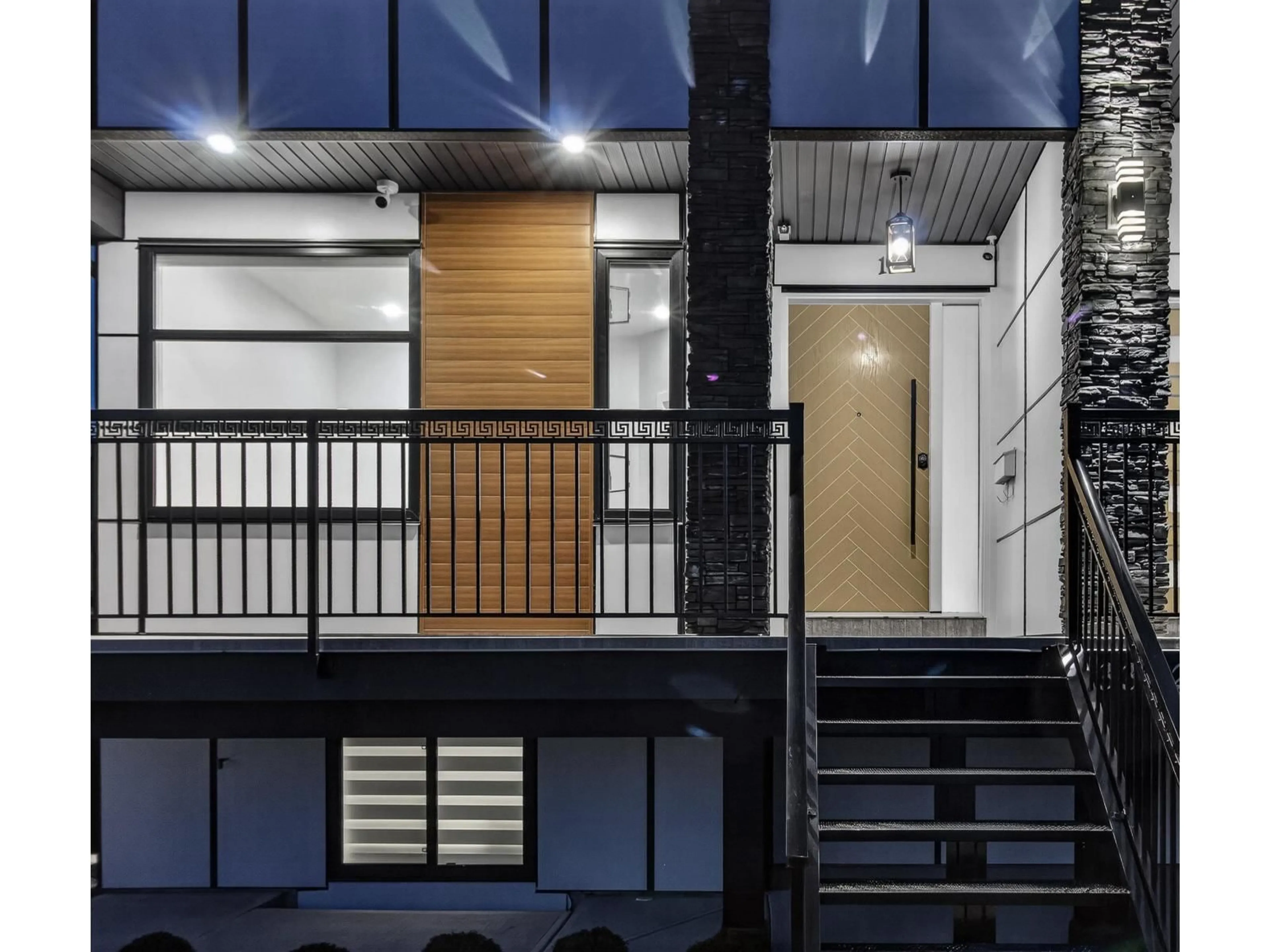 Unknown for 33225 5 AVENUE, Mission British Columbia V2V1V9