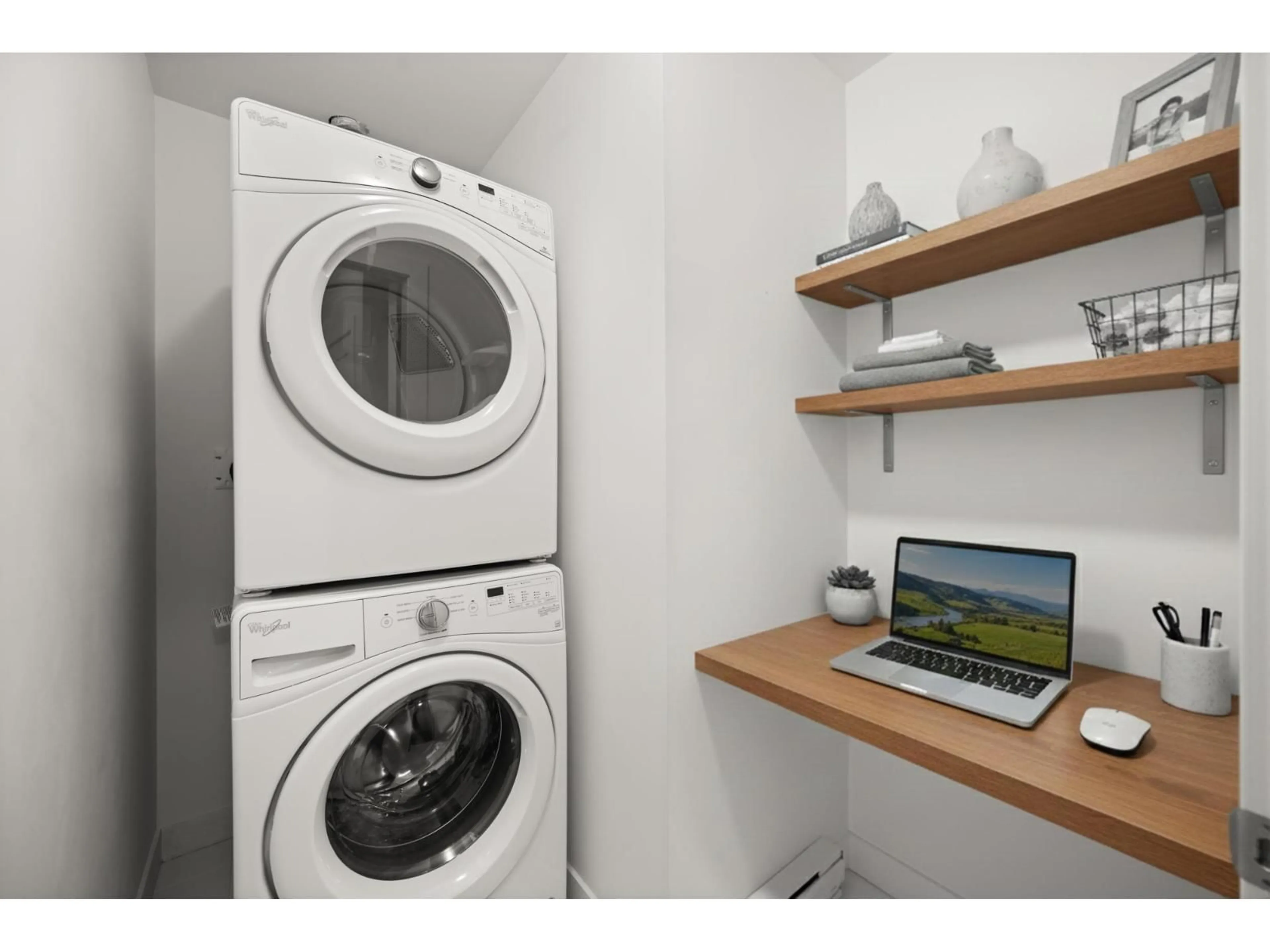 Laundry room for 513 - 20829 77A AVENUE, Langley British Columbia V2Y0Y5