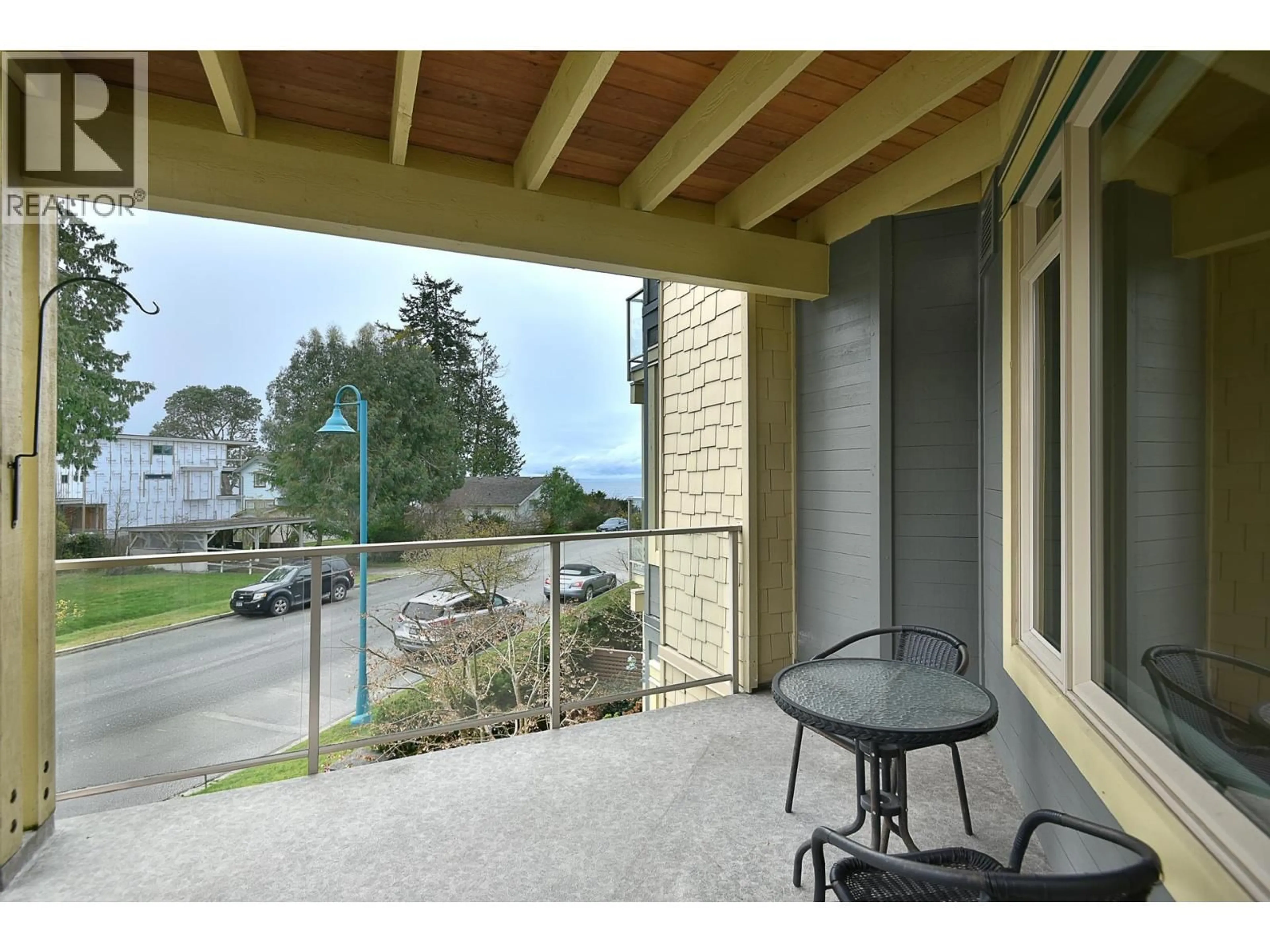 Patio, water/lake/river/ocean view for 233 - 5160 DAVIS BAY ROAD, Sechelt British Columbia V7Z0H3