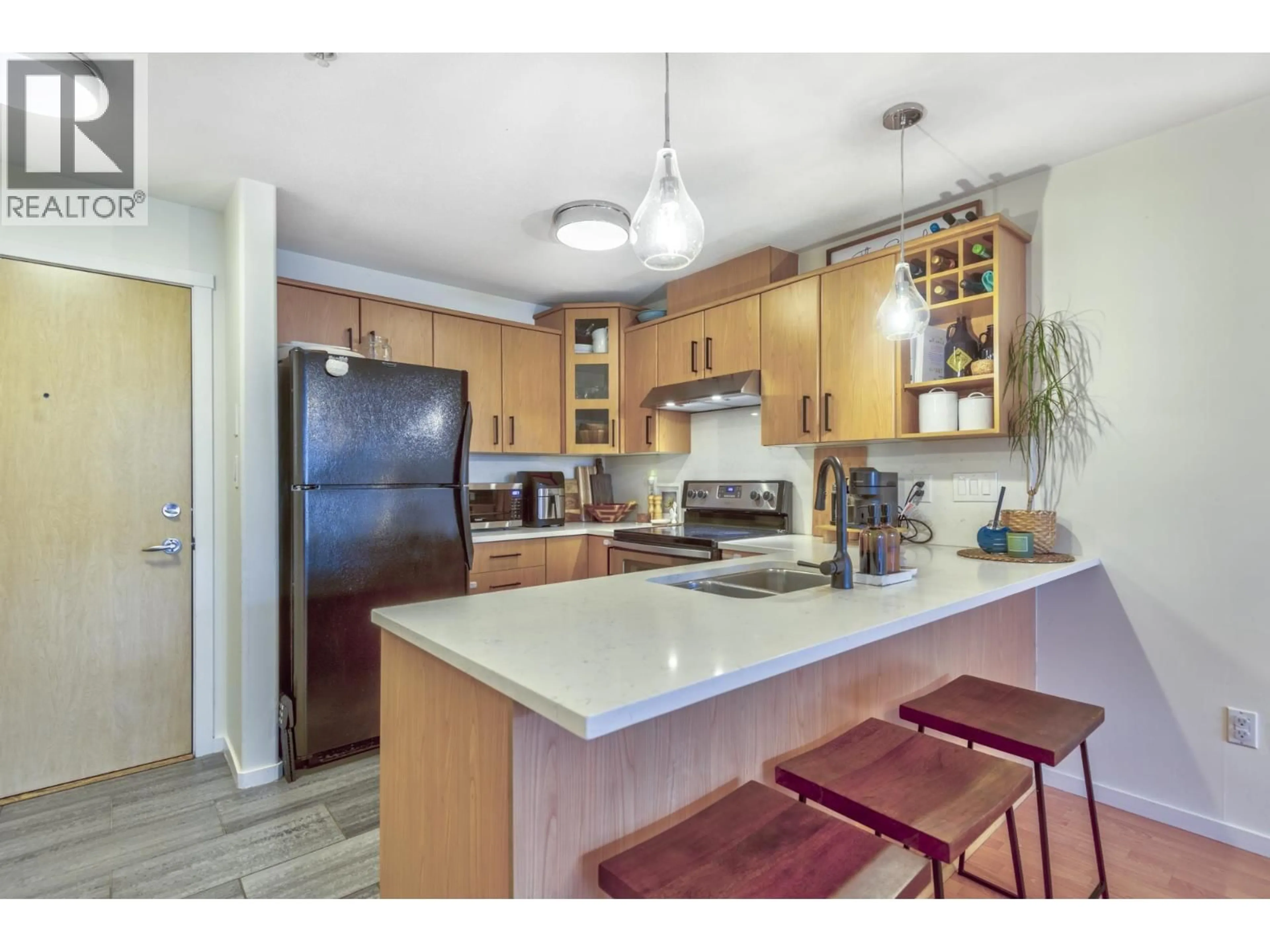 Open concept kitchen, unknown for 113 - 3148 ST JOHNS STREET, Port Moody British Columbia V3H5E6