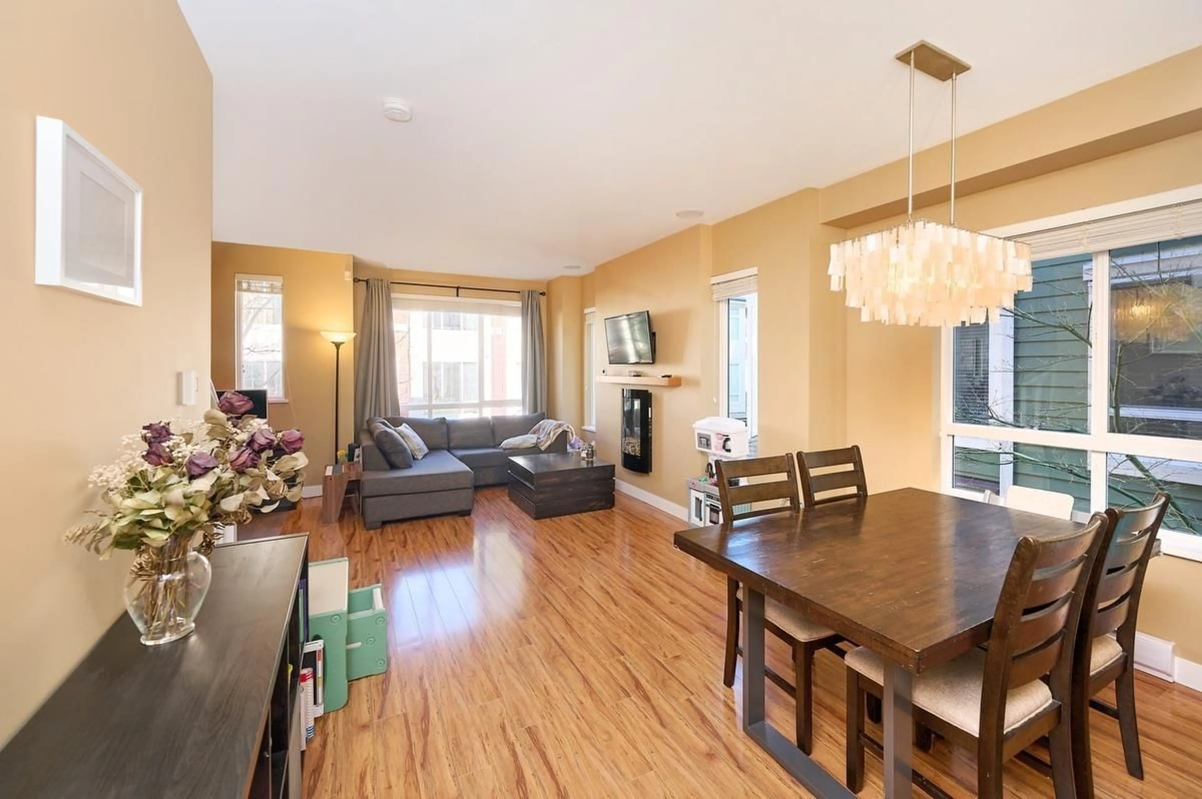 Unknown for 37 - 2929 156 STREET, Surrey British Columbia V3Z0S9