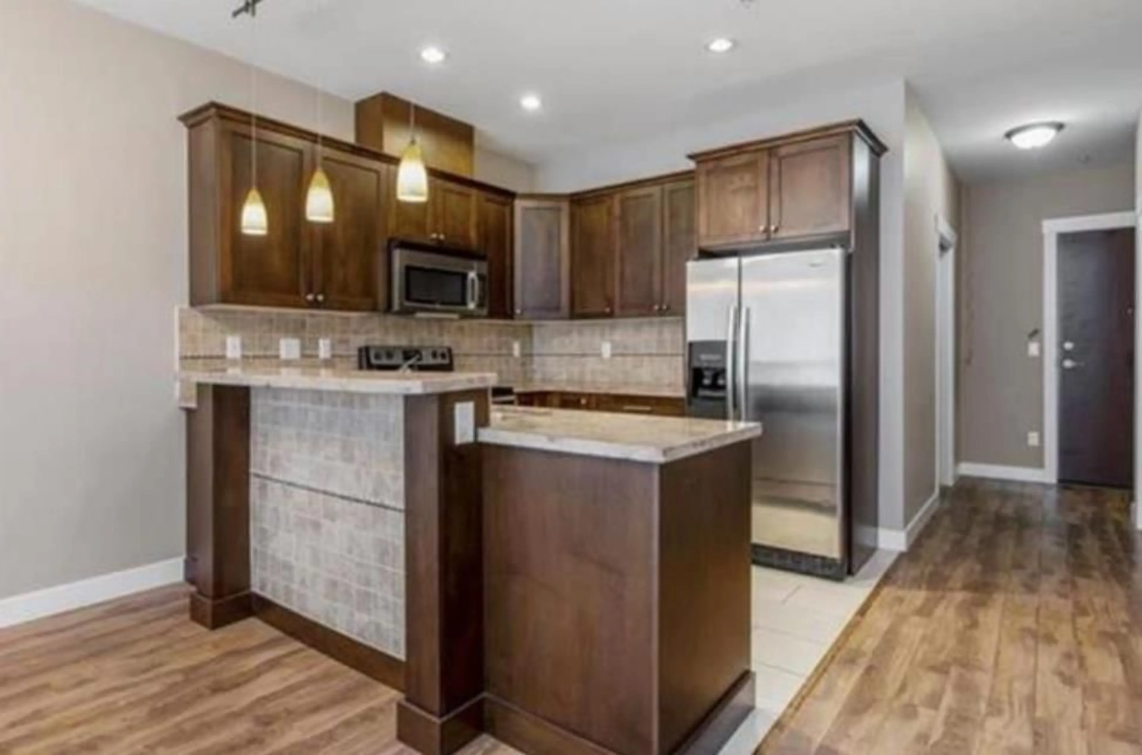 Open concept kitchen, unknown for 603 - 14333 104 AVENUE, Surrey British Columbia V3T0E1