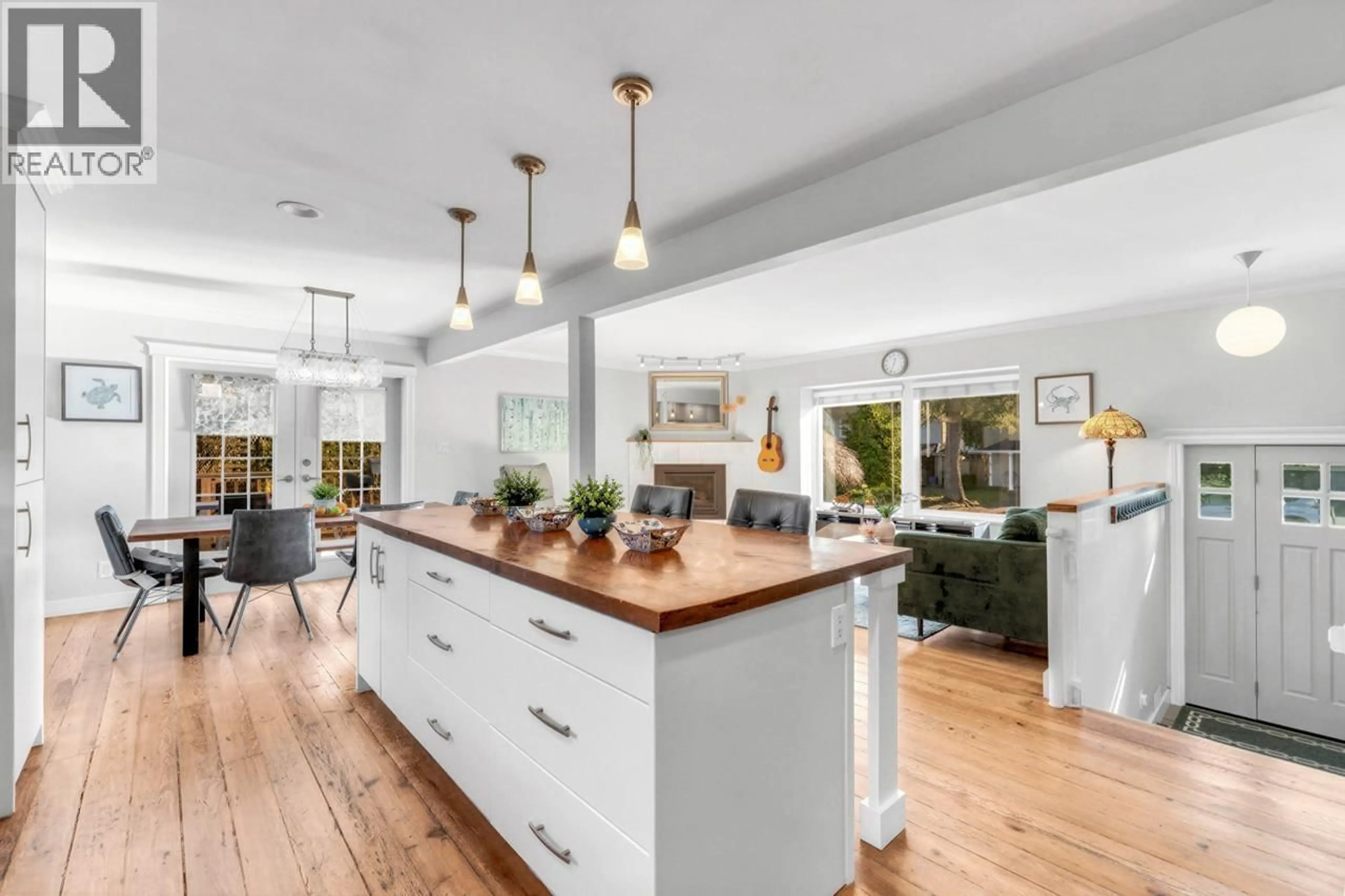 Open concept kitchen, unknown for 11771 TRUMPETER DRIVE, Richmond British Columbia V7E3X4