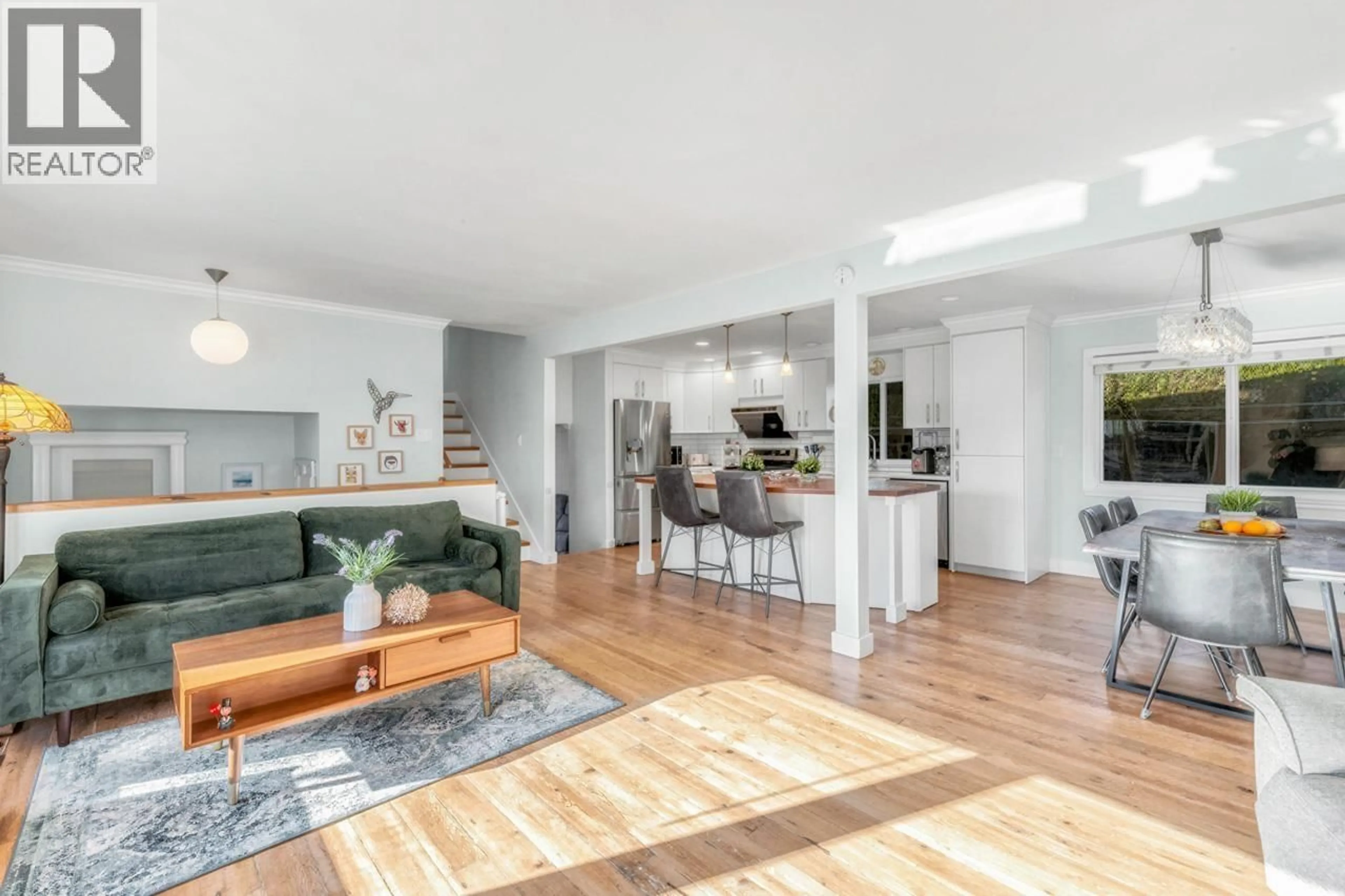 Open concept kitchen, unknown for 11771 TRUMPETER DRIVE, Richmond British Columbia V7E3X4