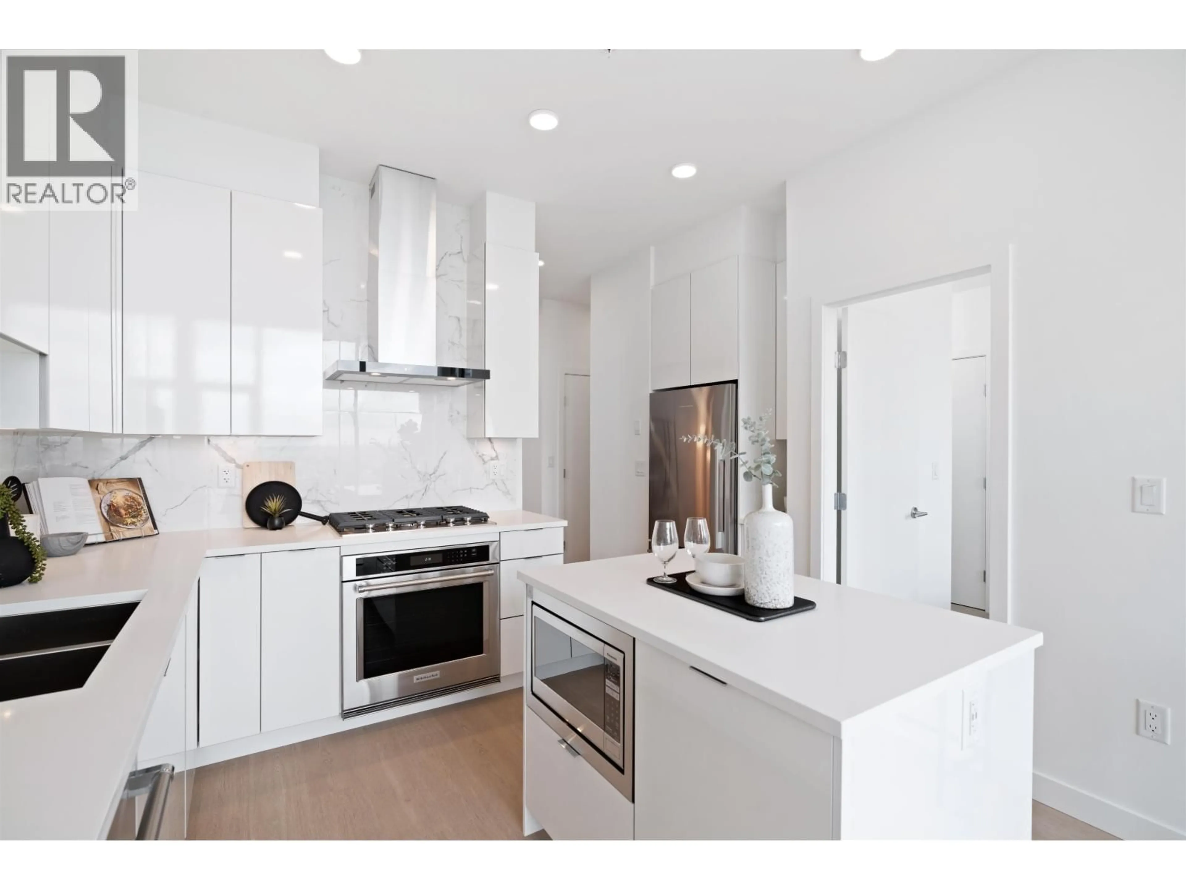 Contemporary kitchen, ceramic/tile floor for 2507 - 555 SYDNEY AVENUE, Coquitlam British Columbia V3K0G5