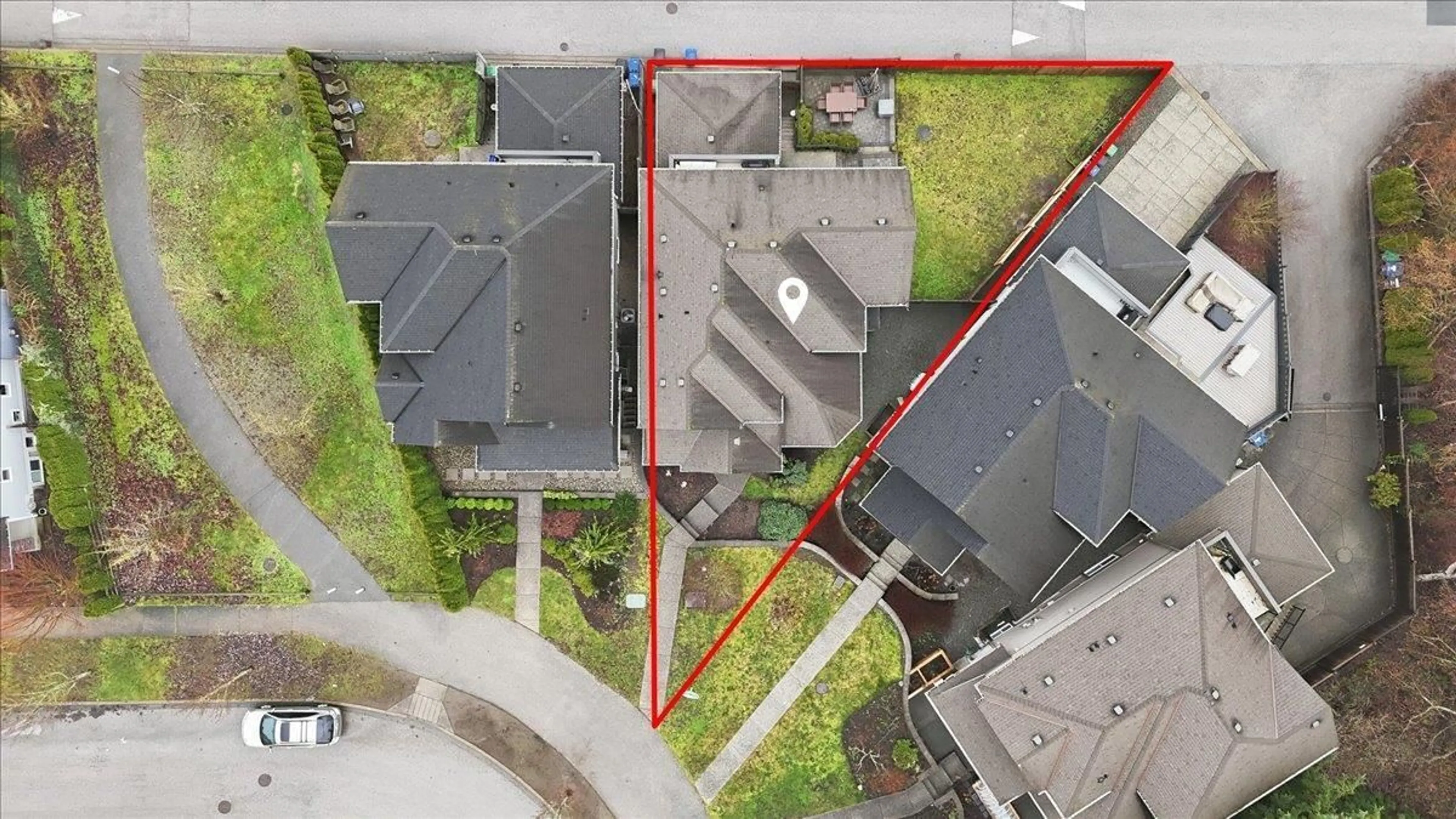A pic from outside/outdoor area/front of a property/back of a property/a pic from drone, street for 2879 160A STREET, Surrey British Columbia V3S3Y6