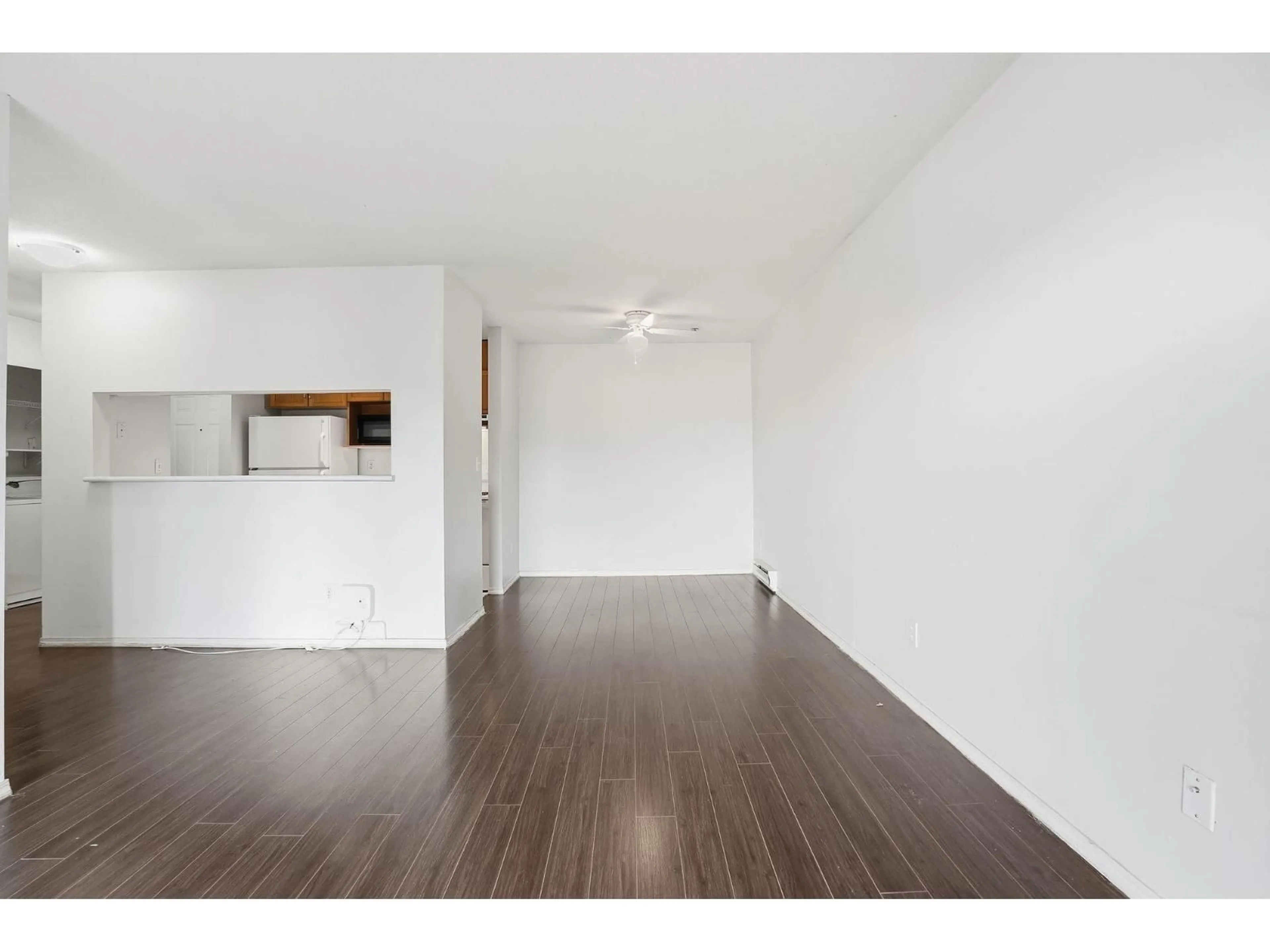 A pic of a room for 433 - 32830 GEORGE FERGUSON WAY, Abbotsford British Columbia V2S7K1