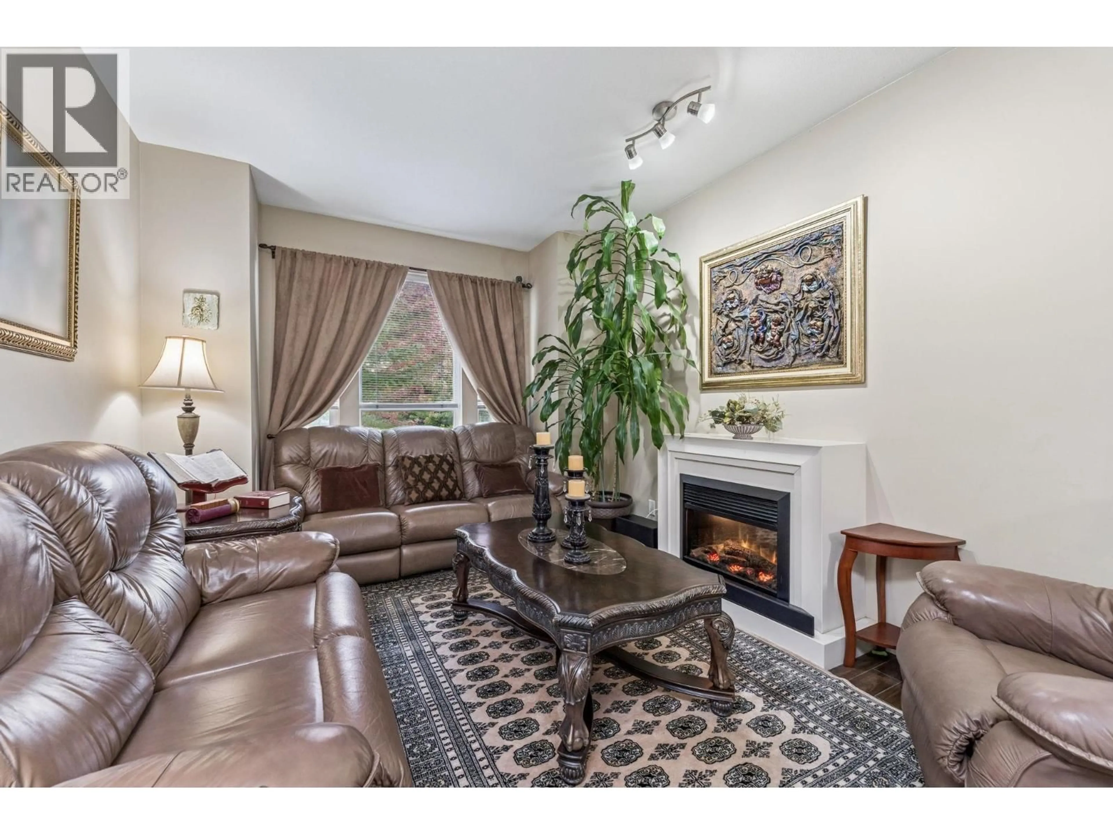 Living room with furniture, unknown for 22337 SHARPE AVENUE, Richmond British Columbia V6V3C5