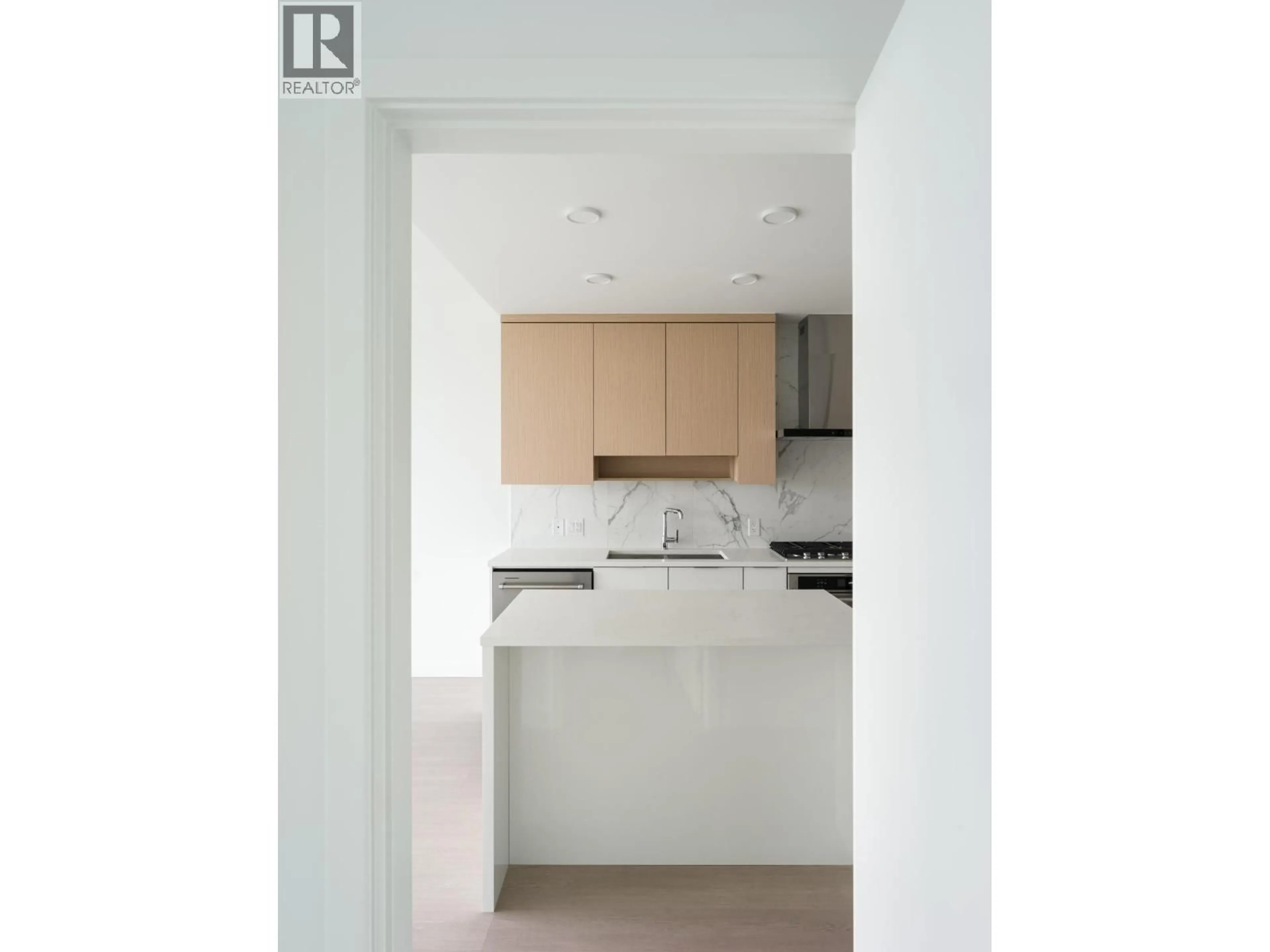 Standard kitchen, wood/laminate floor for 1405 - 699 WHITING WAY, Coquitlam British Columbia V3J0N7