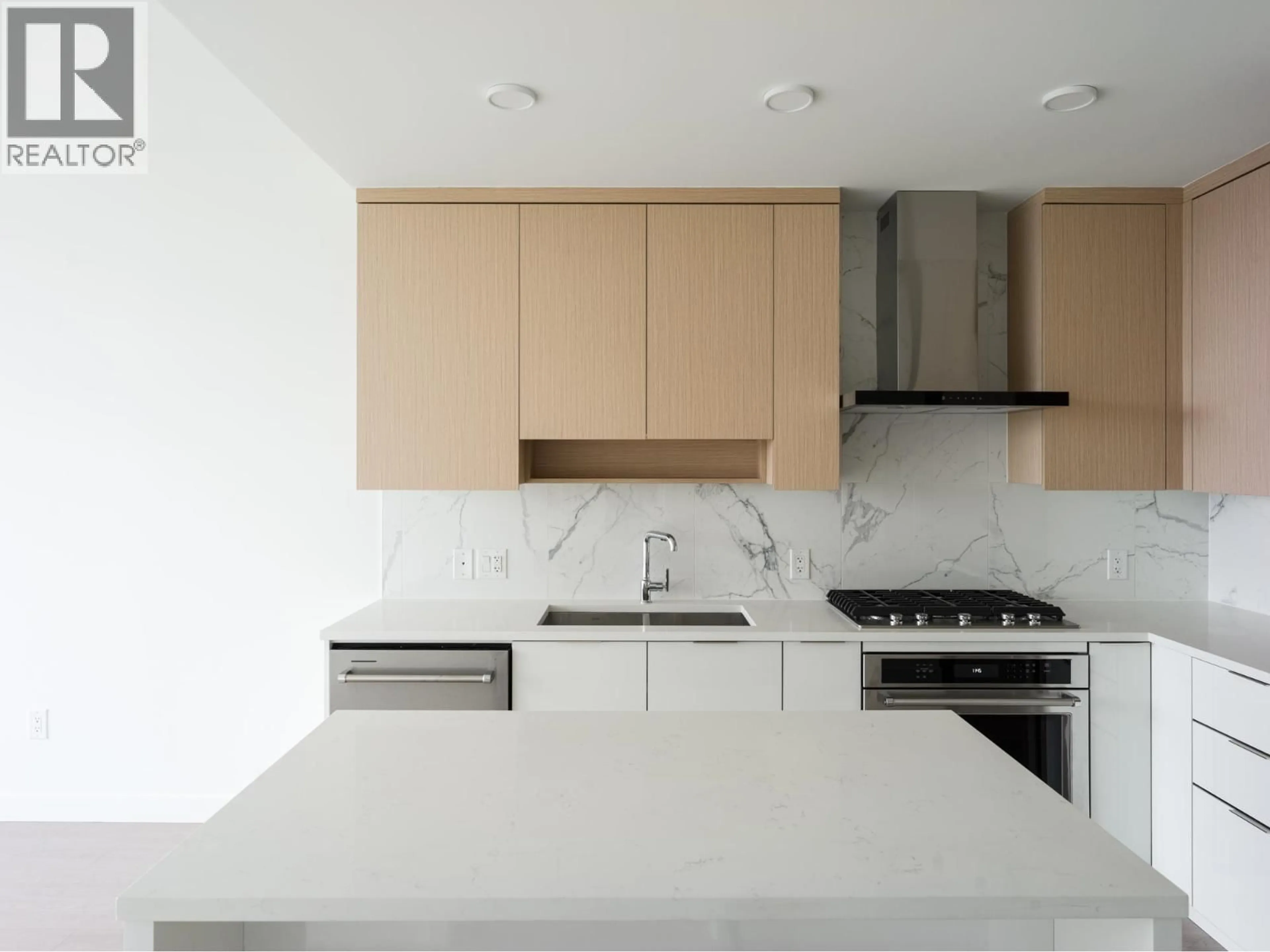 Standard kitchen, unknown for 1405 - 699 WHITING WAY, Coquitlam British Columbia V3J0N7