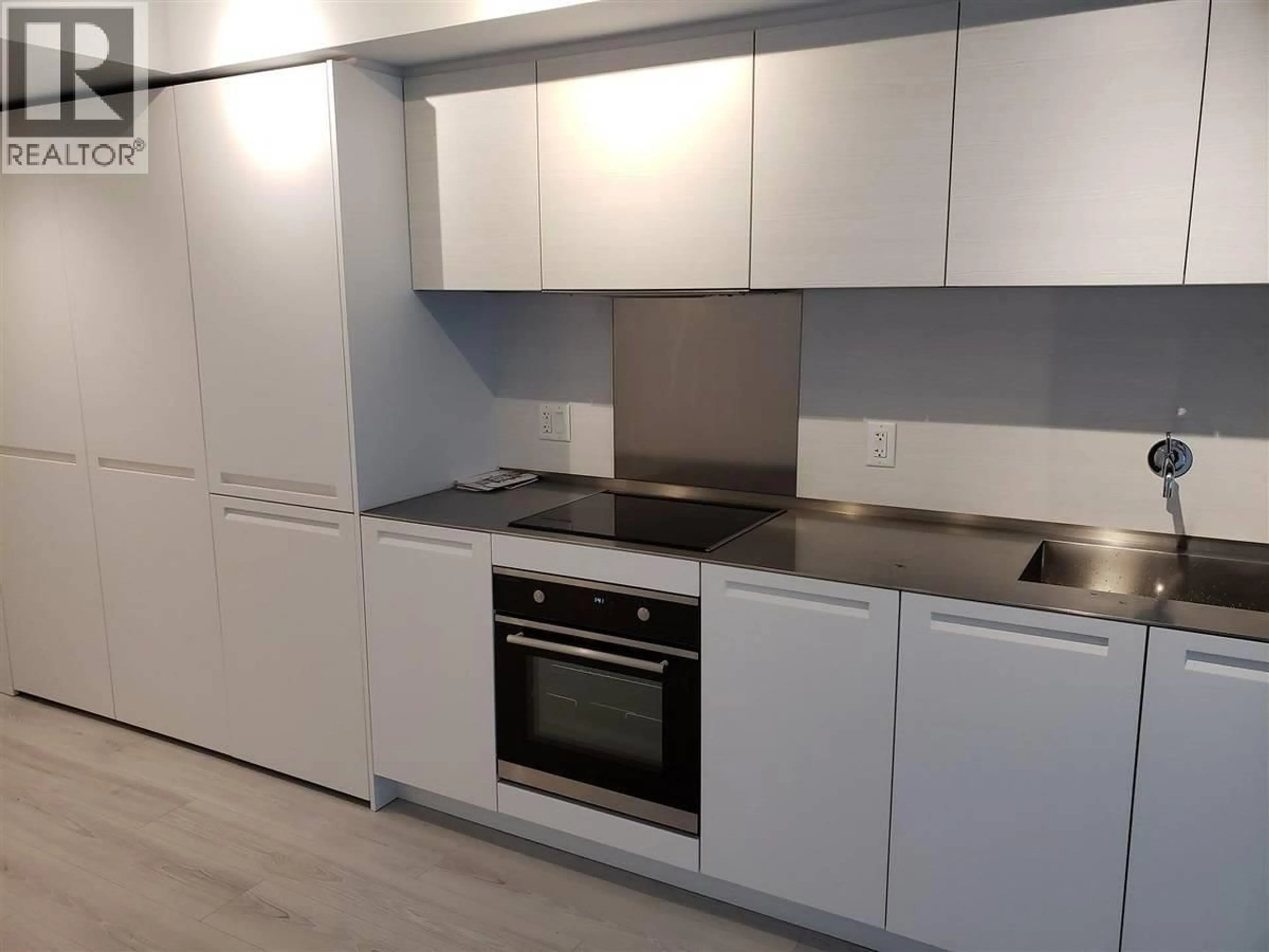 Standard kitchen, unknown for 510 - 1133 HORNBY STREET, Vancouver British Columbia V6Z1W1