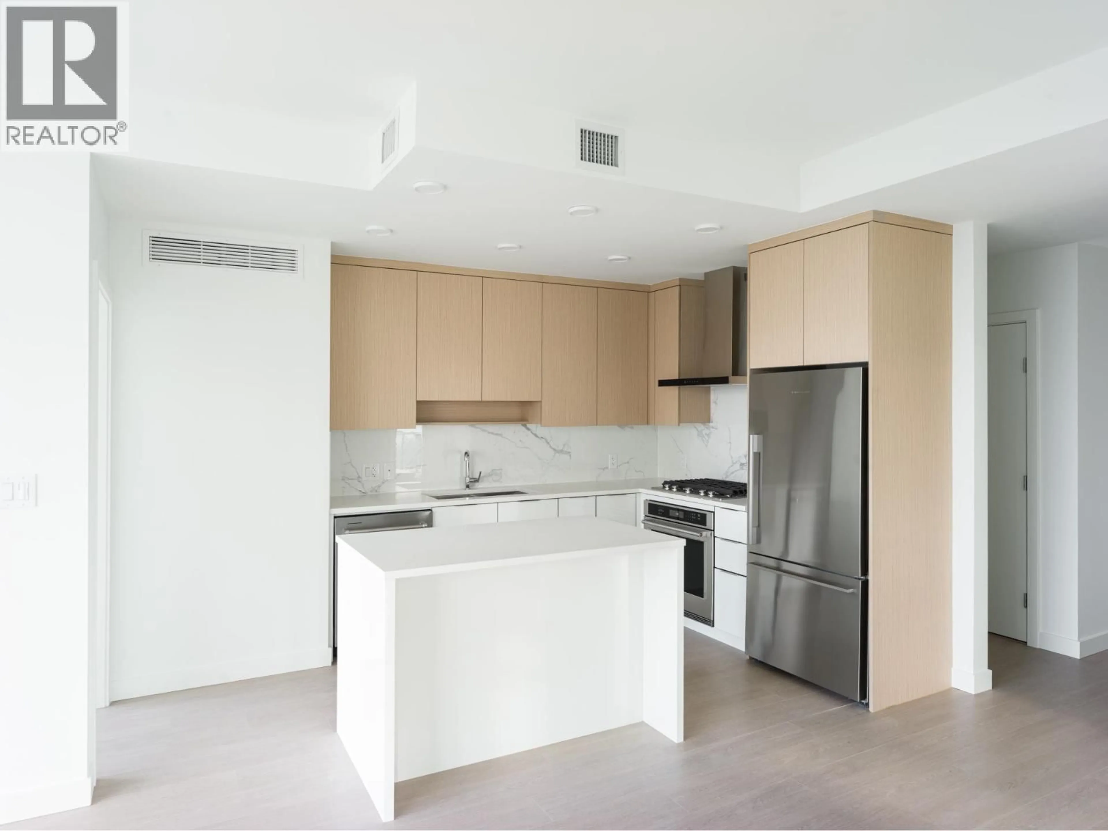 Standard kitchen, unknown for 1408 - 699 WHITING WAY, Coquitlam British Columbia V3J0N7