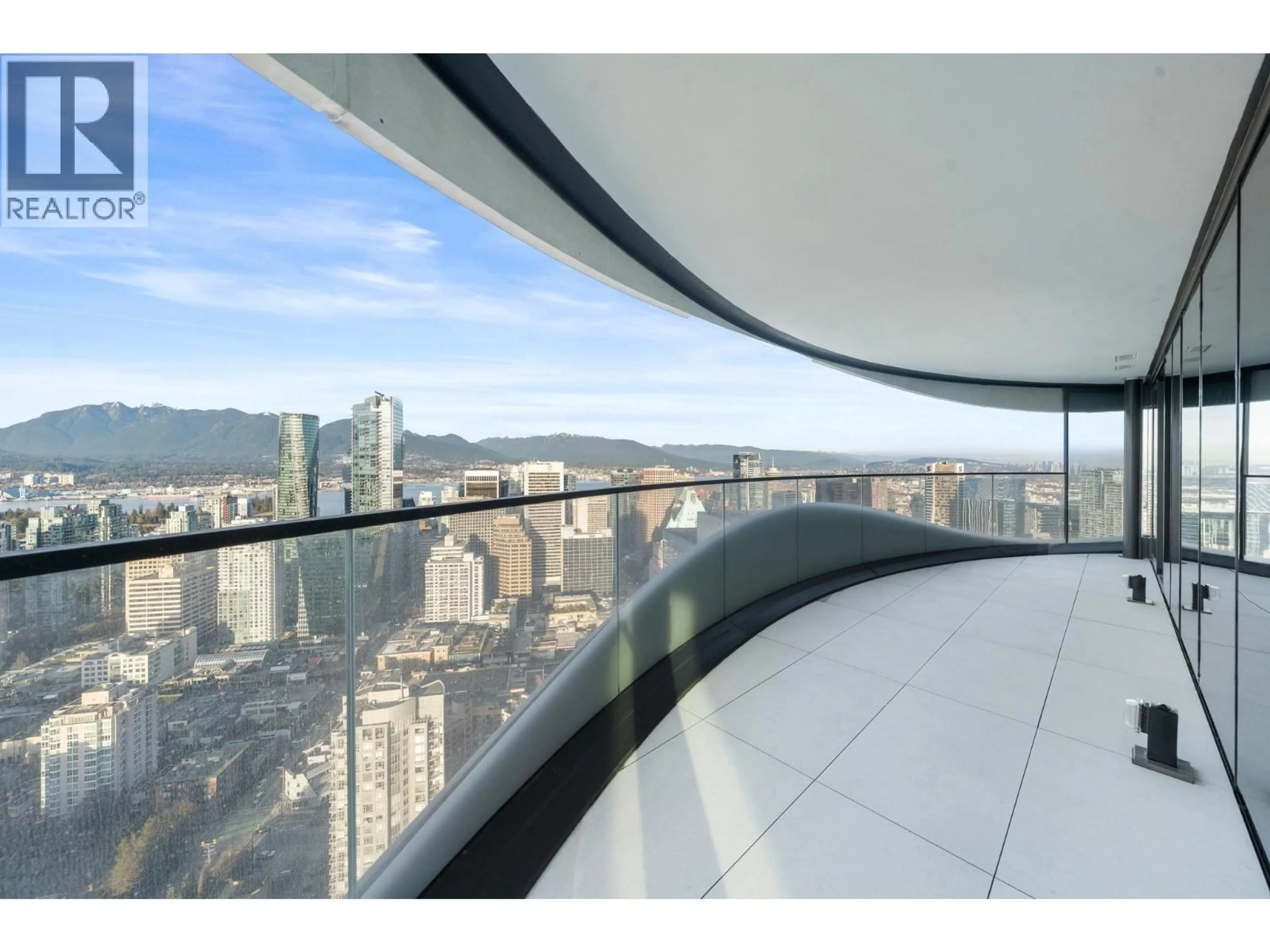 Indoor foyer for 4503 - 1033 NELSON STREET, Vancouver British Columbia V6E0E5