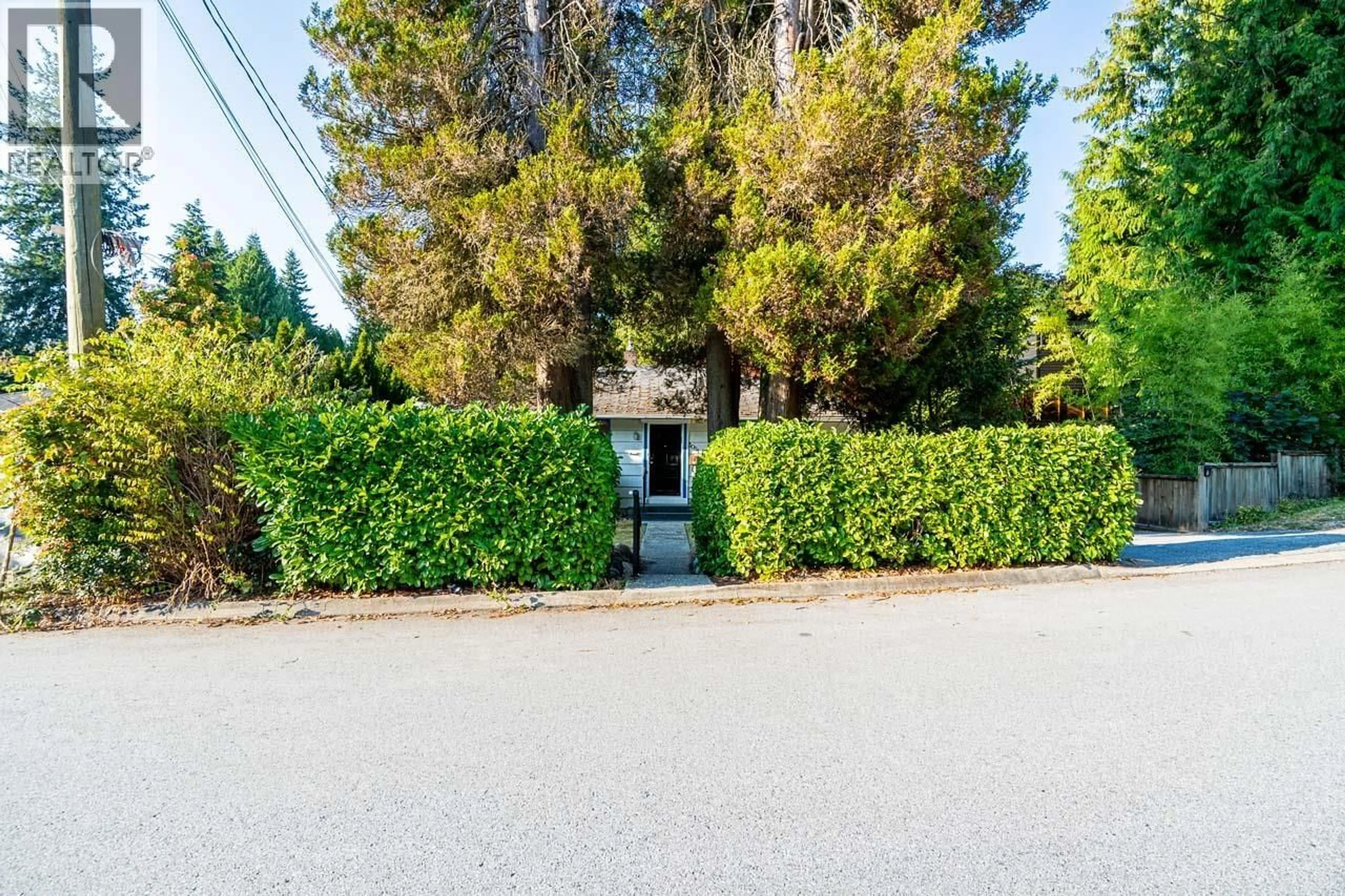 Unknown for 3084 PAISLEY ROAD, North Vancouver British Columbia V7R1C8