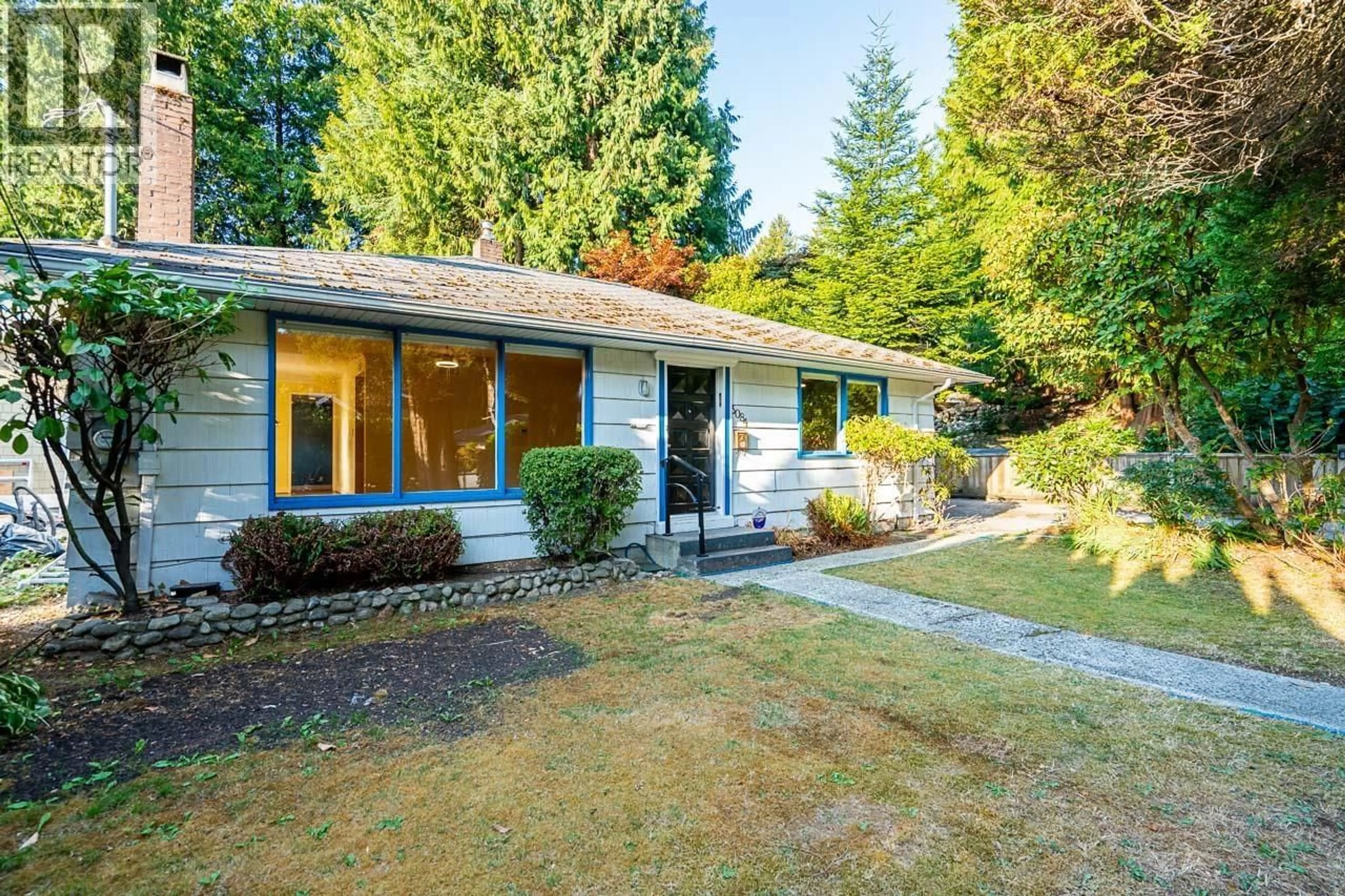 Home with vinyl exterior material, street for 3084 PAISLEY ROAD, North Vancouver British Columbia V7R1C8