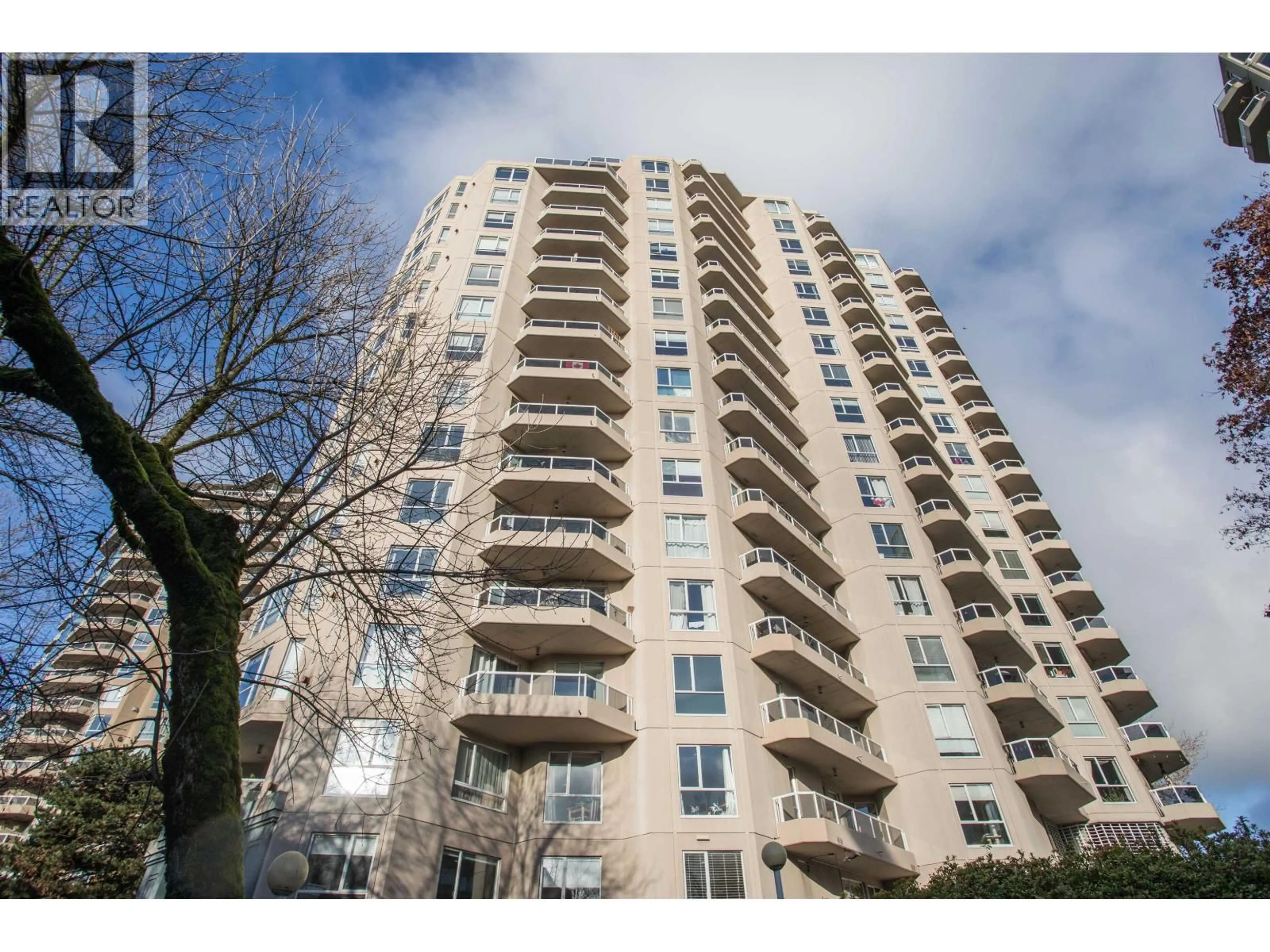 A pic from outside/outdoor area/front of a property/back of a property/a pic from drone, building for 1003 - 1185 QUAYSIDE DRIVE, New Westminster British Columbia V3M6T8