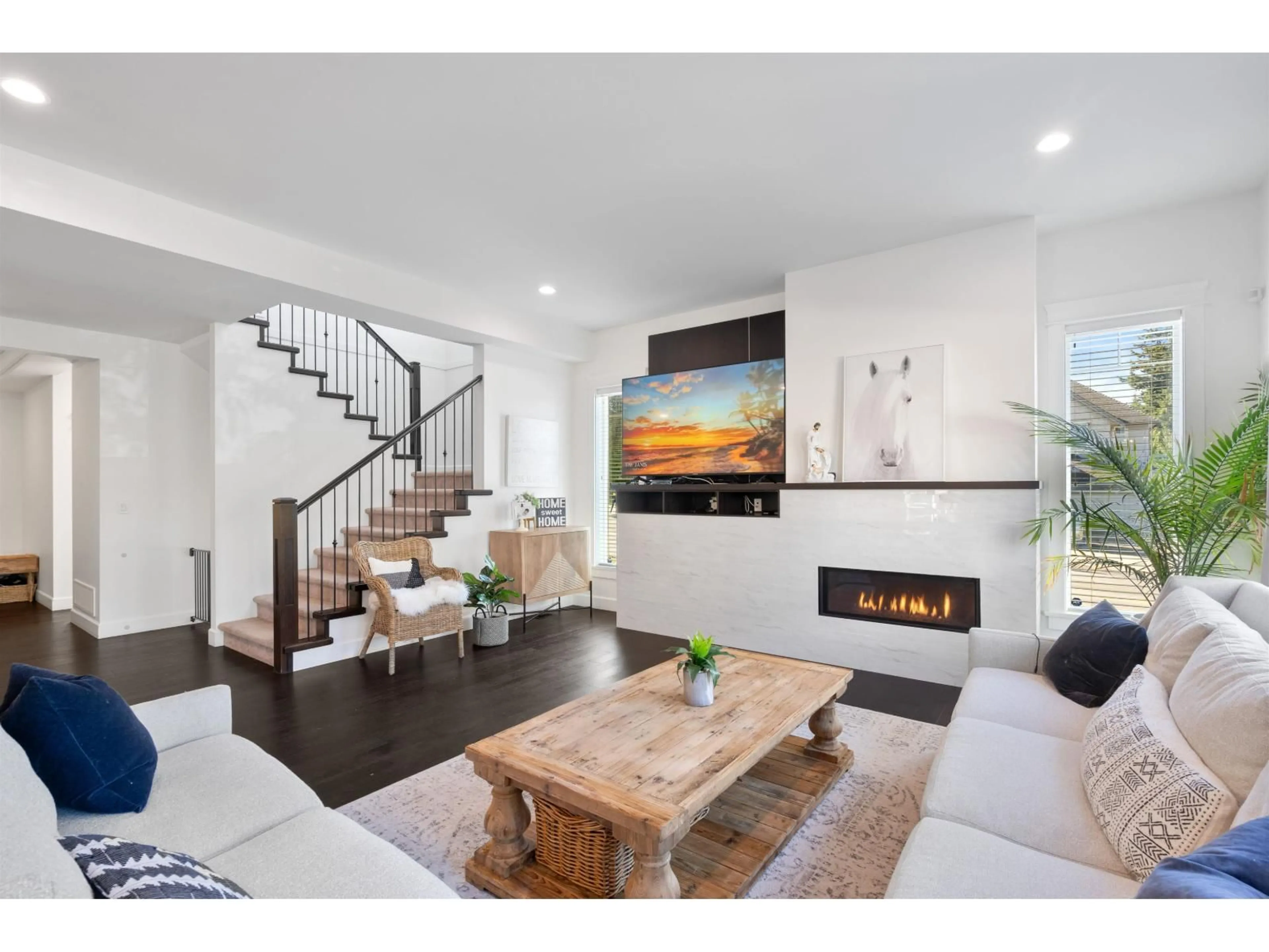 Living room with furniture, unknown for 16411 26B AVENUE, Surrey British Columbia V3Z0P3