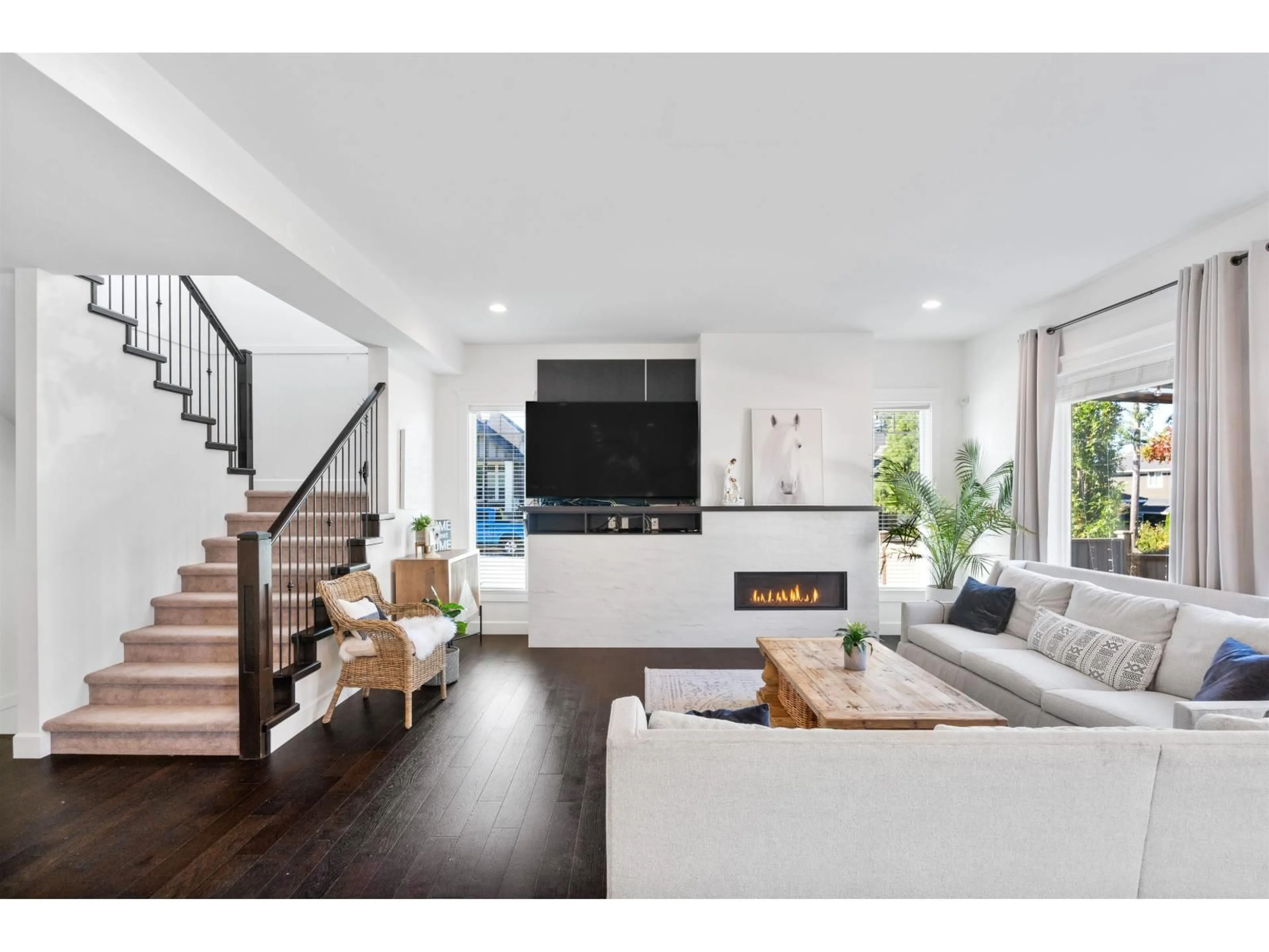 Home theater for 16411 26B AVENUE, Surrey British Columbia V3Z0P3