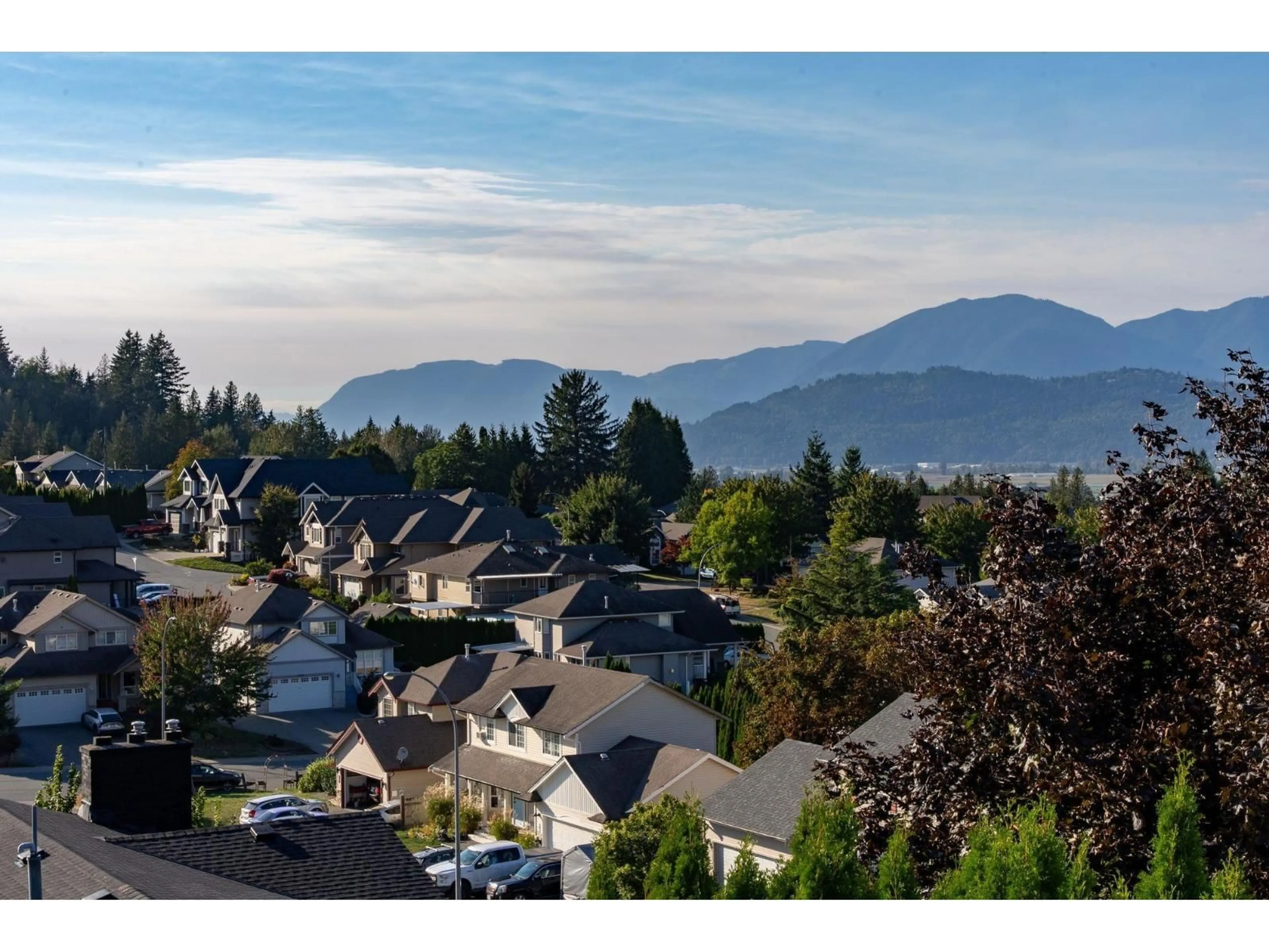 A pic from outside/outdoor area/front of a property/back of a property/a pic from drone, mountain view for 5453 HIGHROAD CRESCENT, Chilliwack British Columbia V2R3Y1
