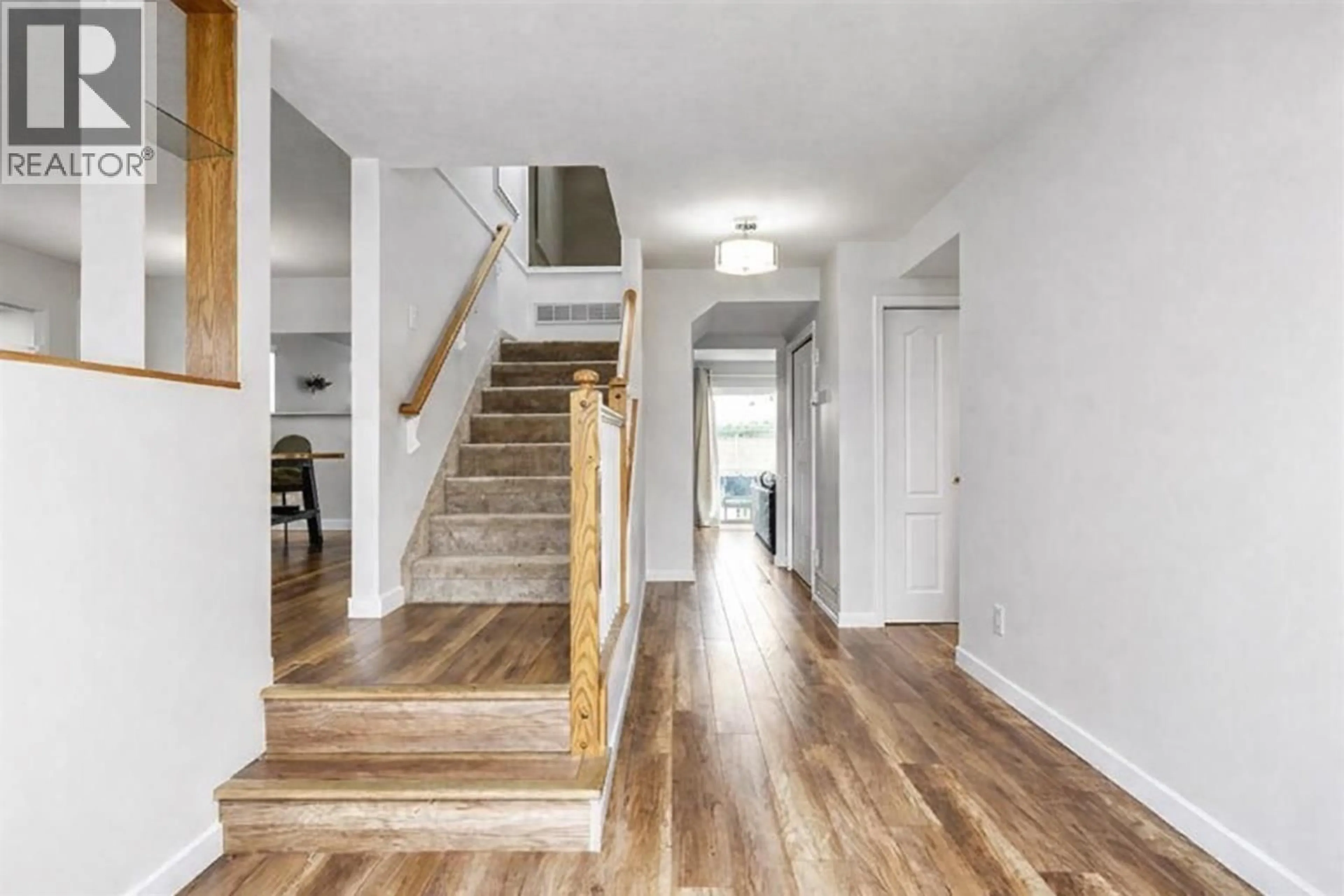 Indoor entryway for 4645 46A STREET, Delta British Columbia V4K2M7