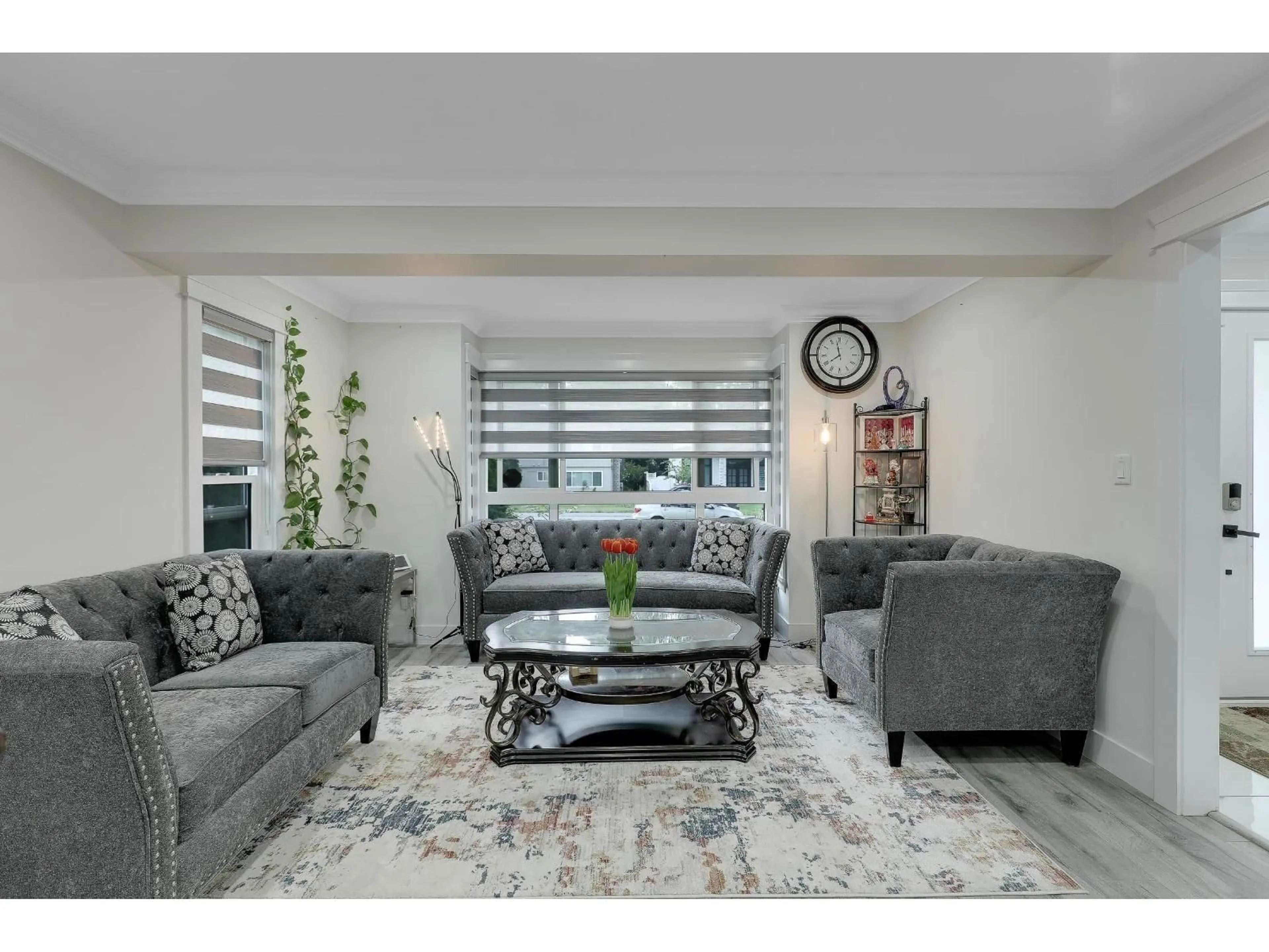 Living room with furniture, unknown for 15738 97 AVENUE, Surrey British Columbia V4N2T3