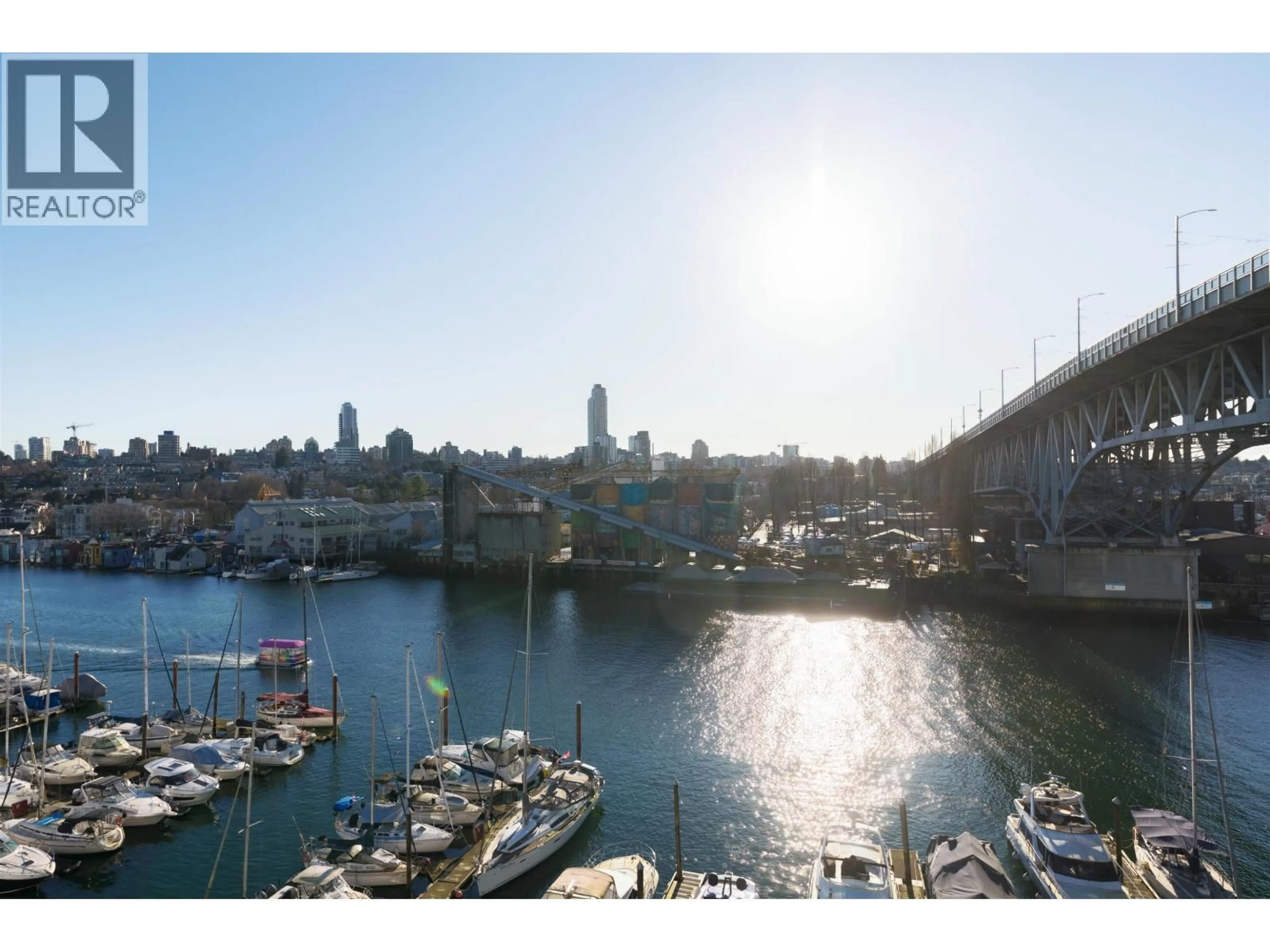 Blurry image for 805 - 628 KINGHORNE MEWS, Vancouver British Columbia V6Z3H6