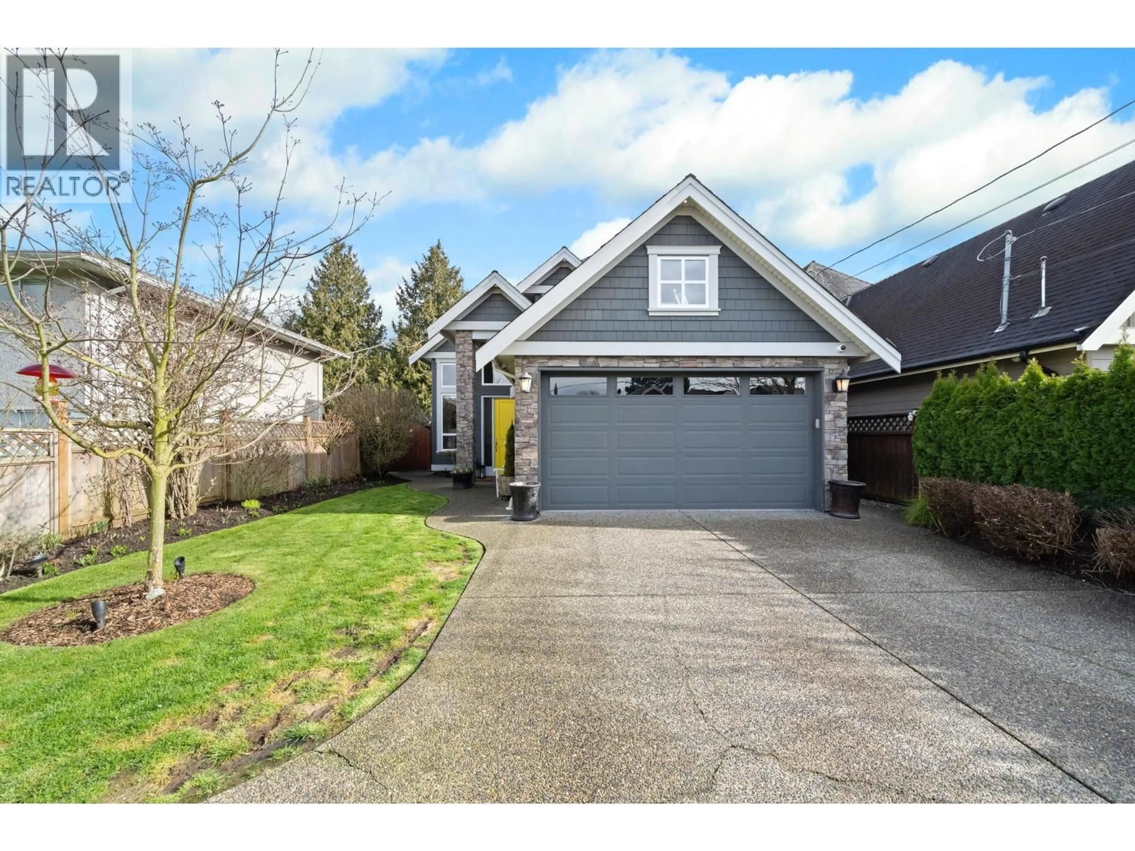 Home with vinyl exterior material, street for 7860 EPERSON ROAD, Richmond British Columbia V7C2K6