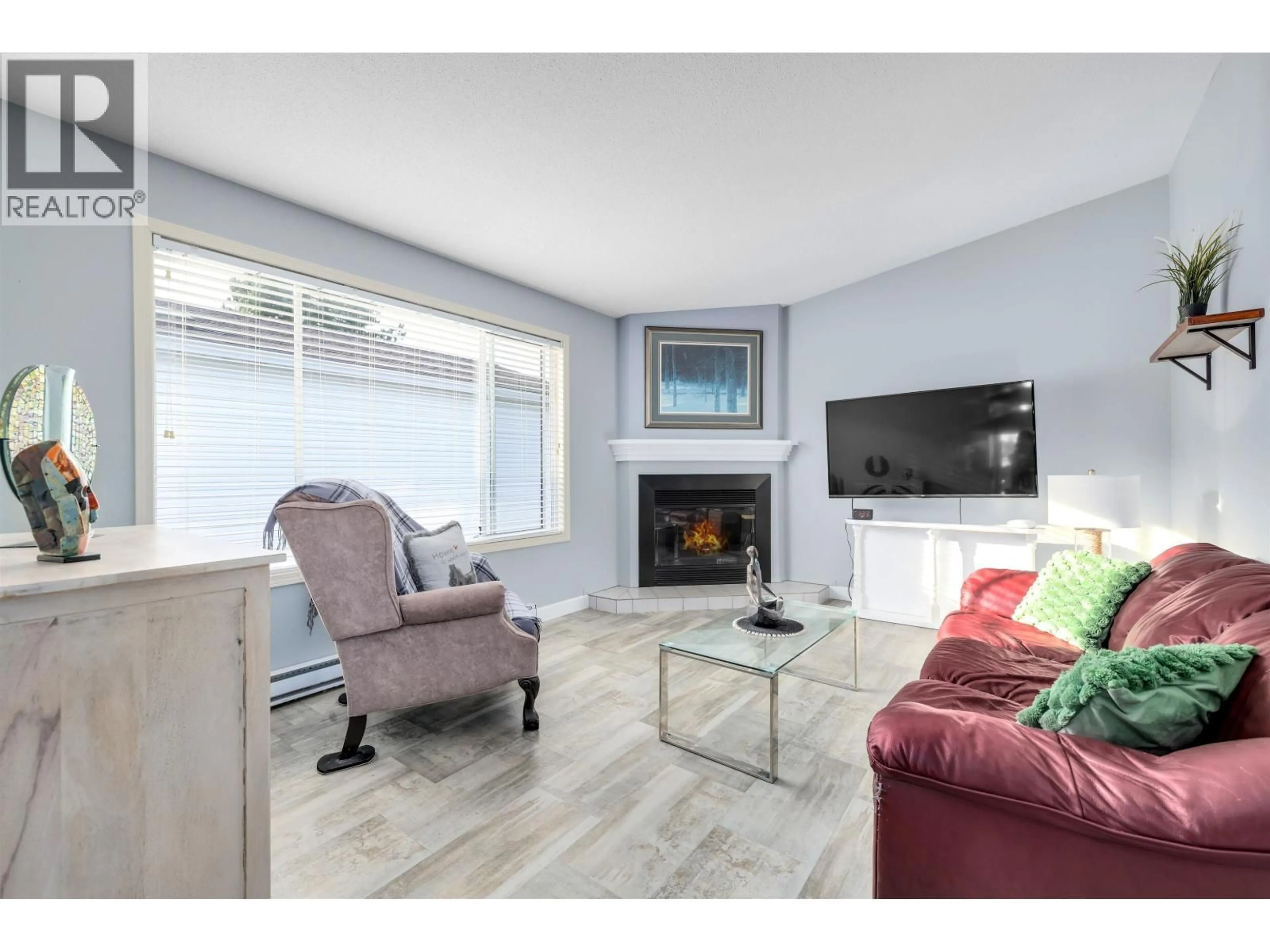 Living room with furniture, unknown for 5371 REGATTA WAY, Ladner British Columbia V4K4R9