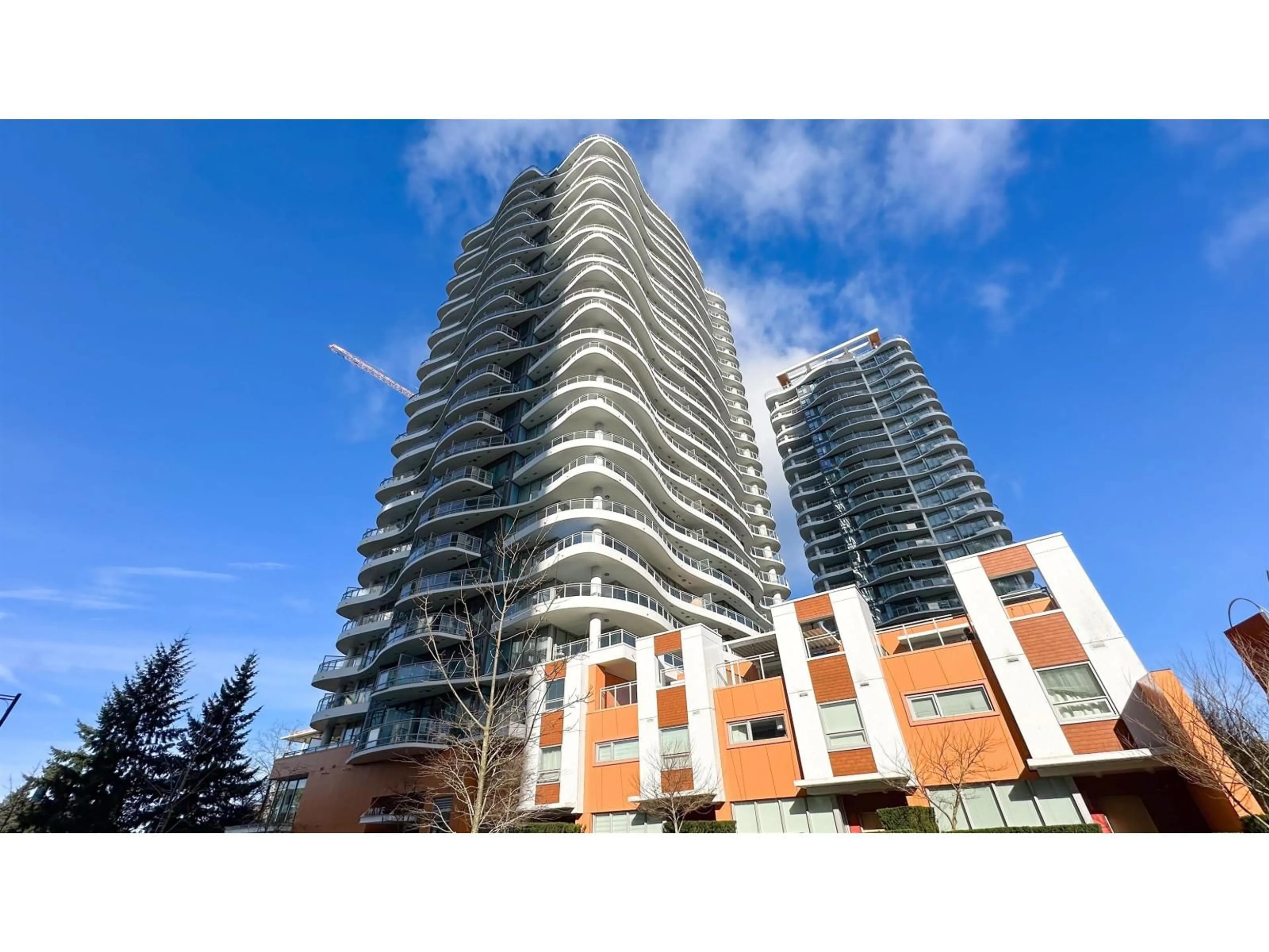 Blurry image for 705 - 13303 CENTRAL AVENUE, Surrey British Columbia V3T0K6
