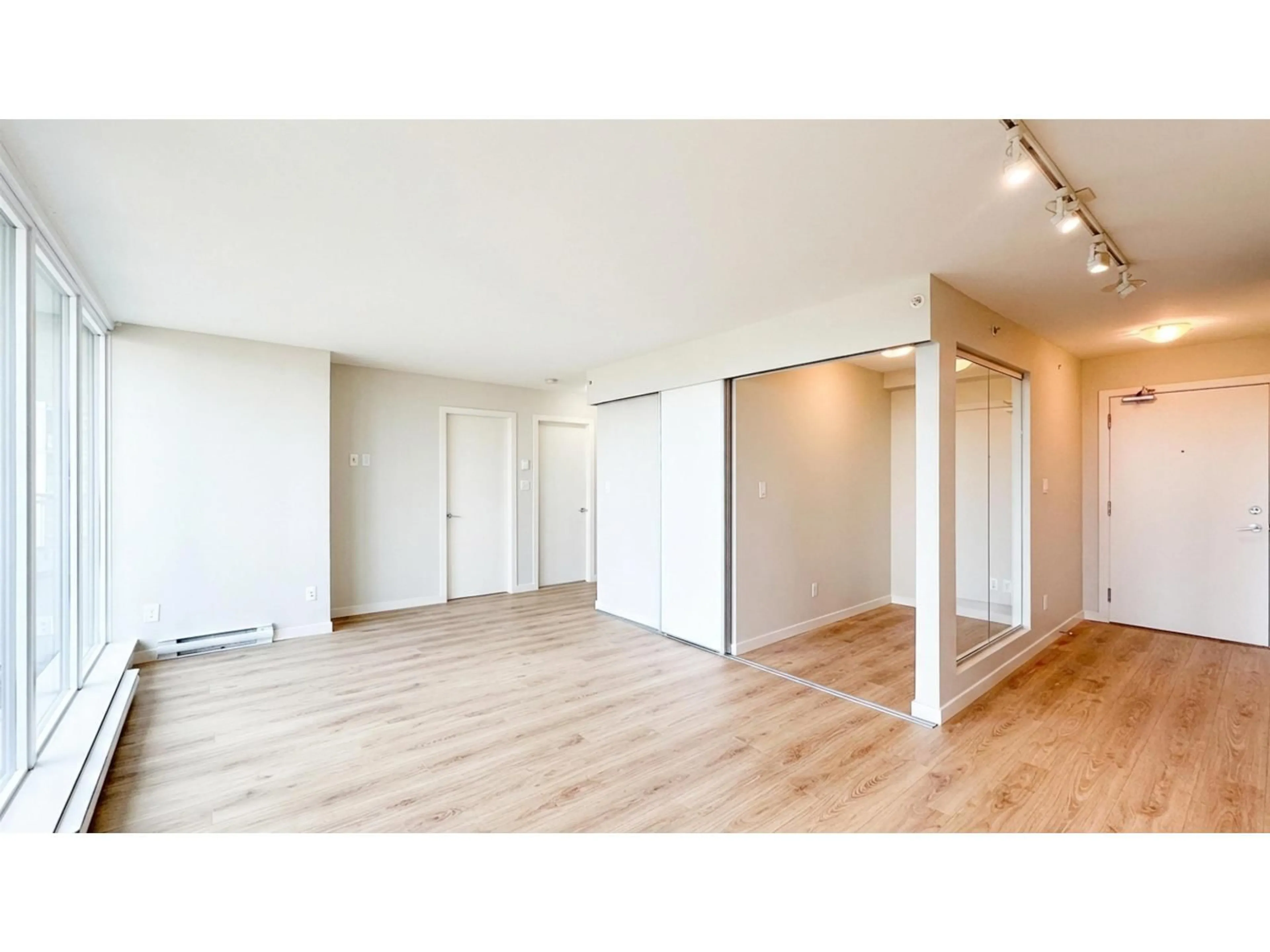 A pic of a room for 705 - 13303 CENTRAL AVENUE, Surrey British Columbia V3T0K6