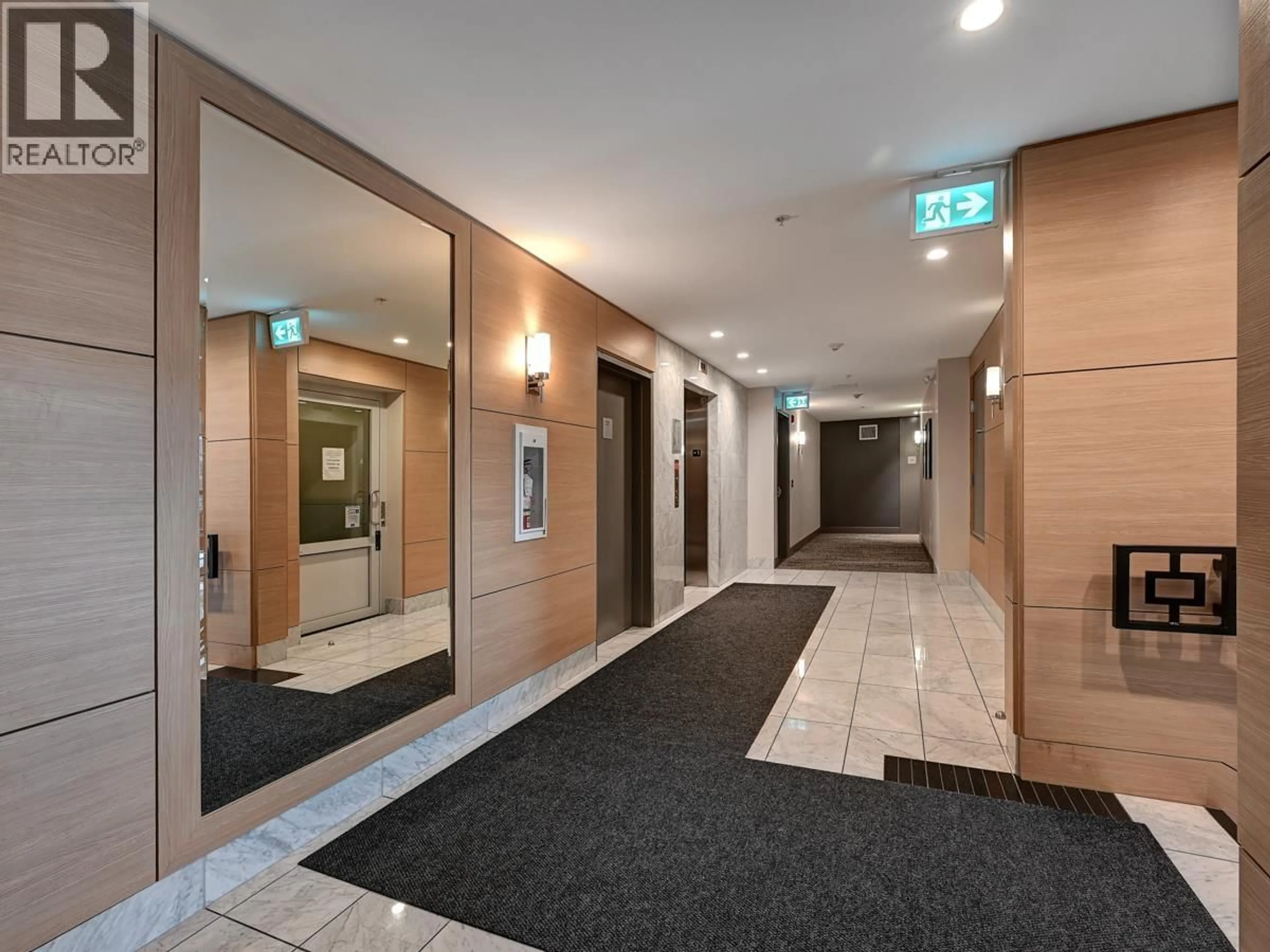 Indoor foyer for 102 - 9213 ODLIN ROAD, Richmond British Columbia V6X0V5