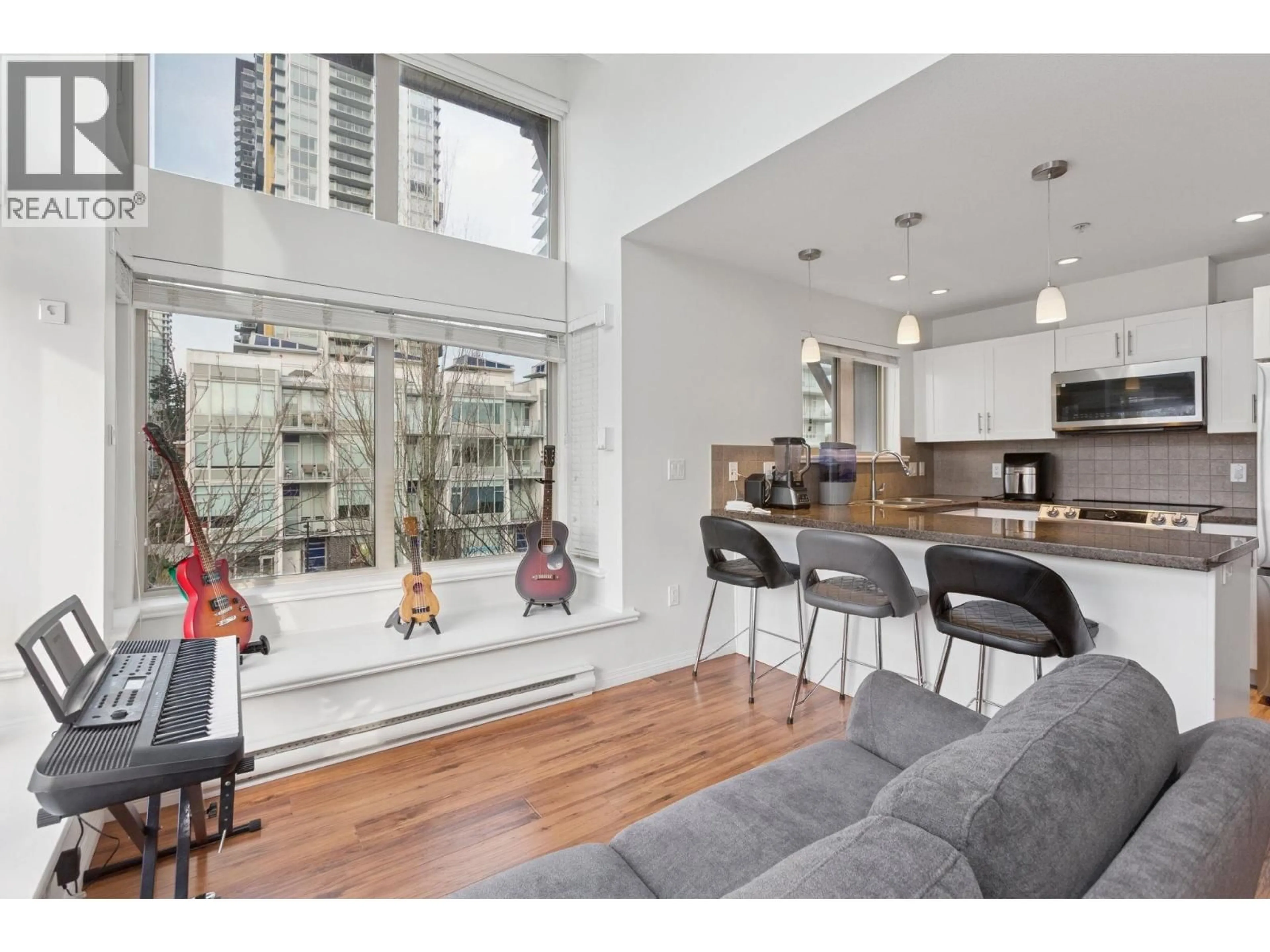 Open concept kitchen, unknown for 301 - 5000 IMPERIAL STREET, Burnaby British Columbia V5J1C8